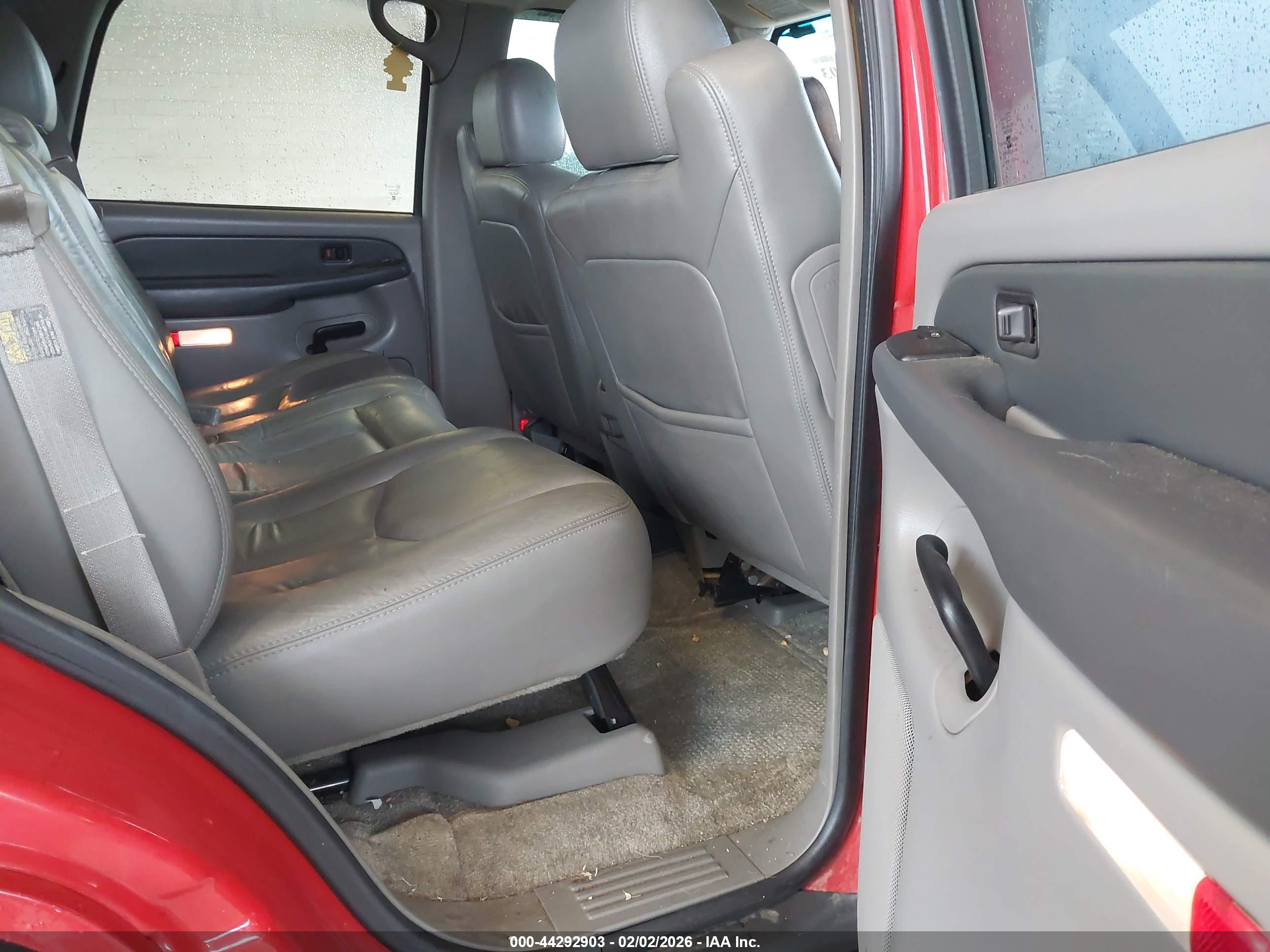 CHEVROLET TAHOE image 8