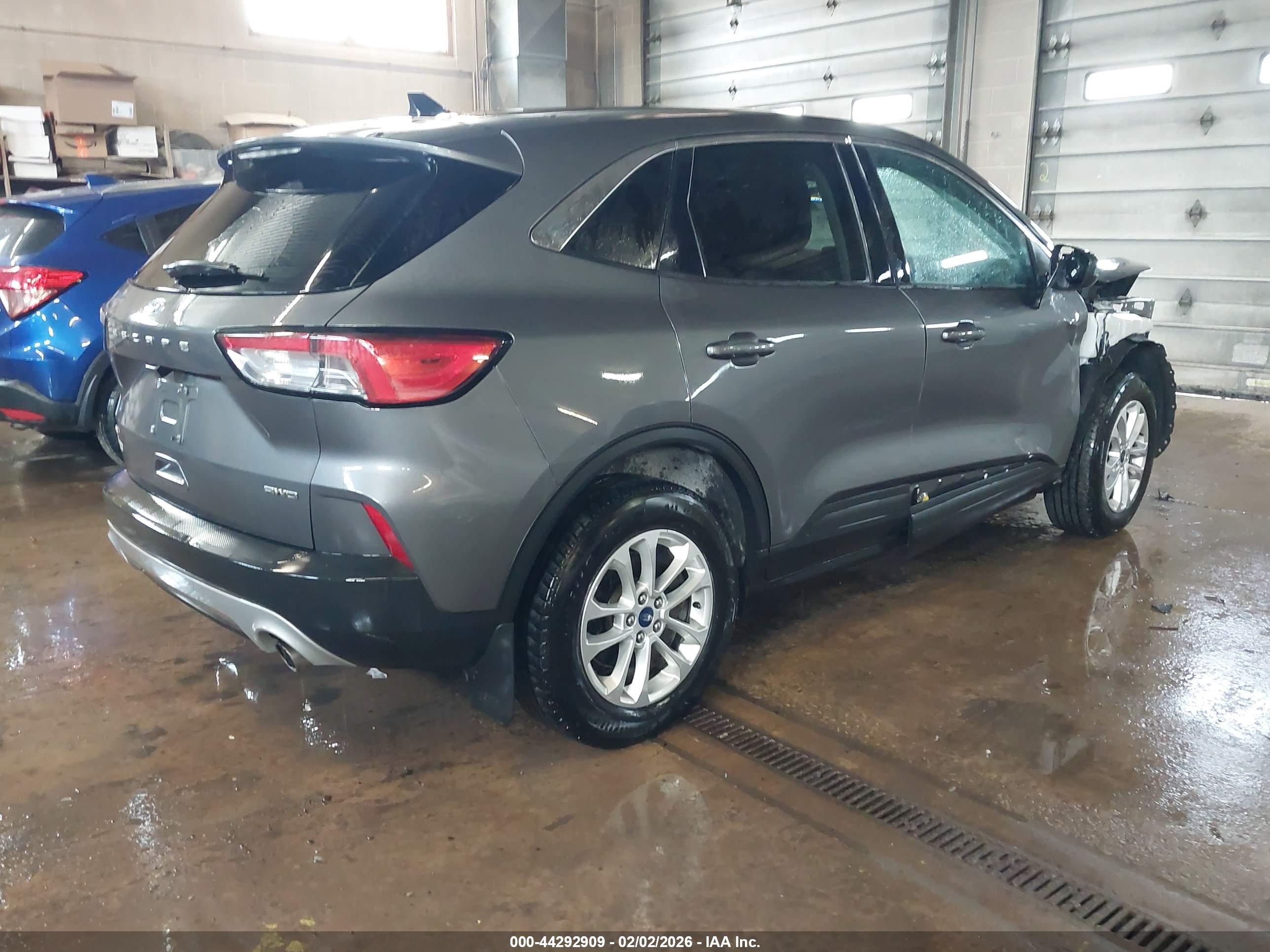 FORD ESCAPE image 4