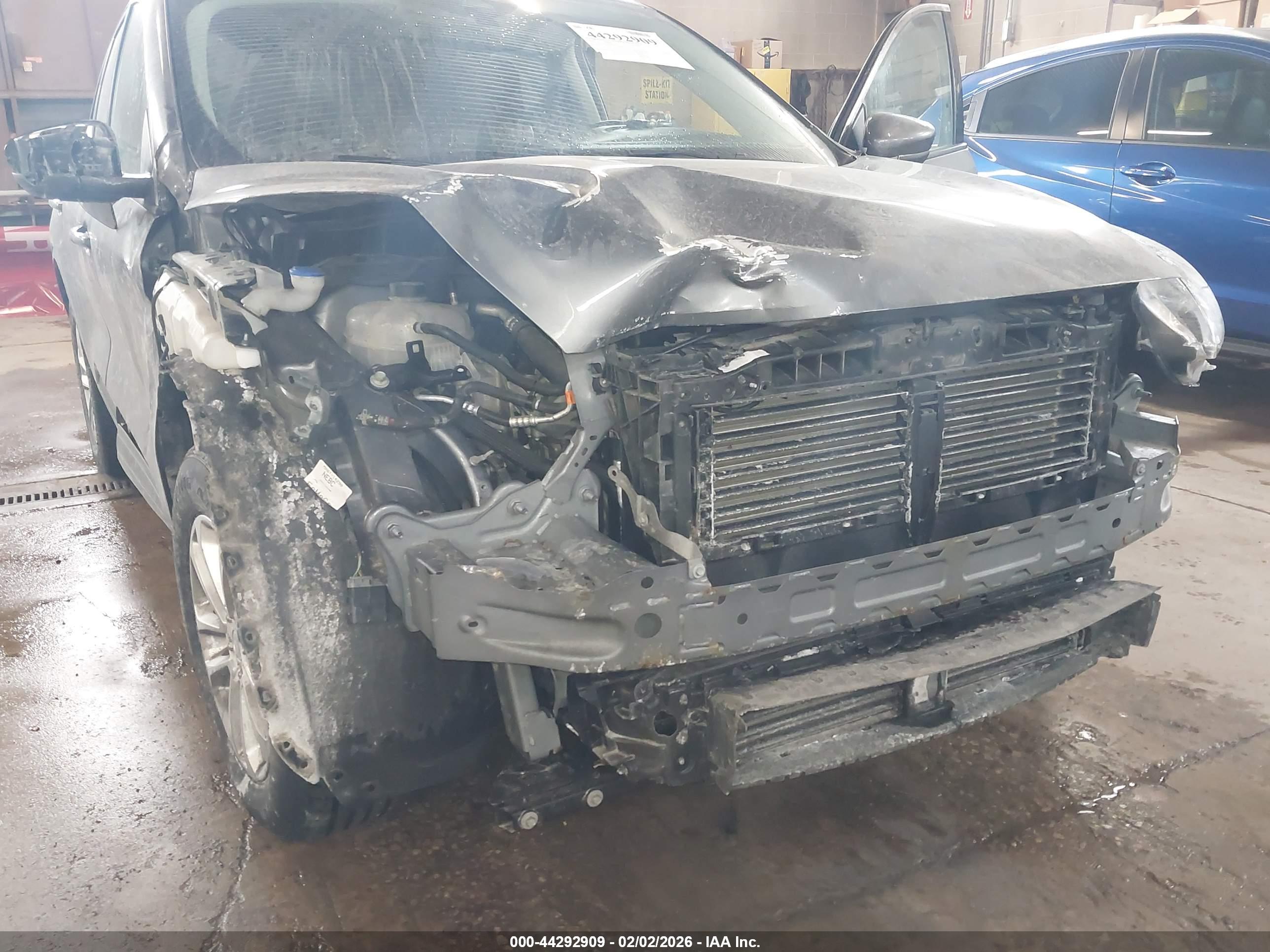 FORD ESCAPE image 6