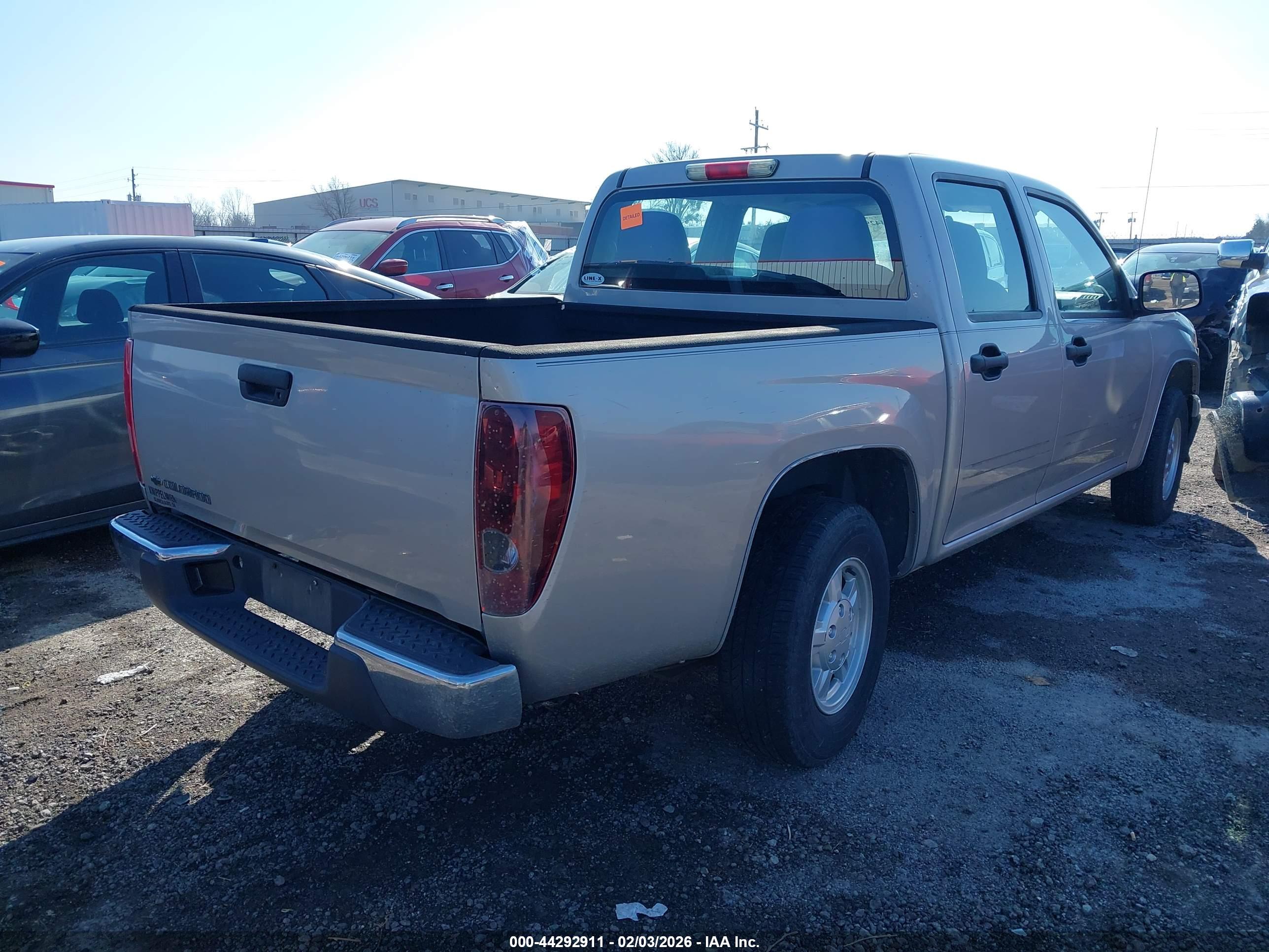 CHEVROLET COLORADO image 4