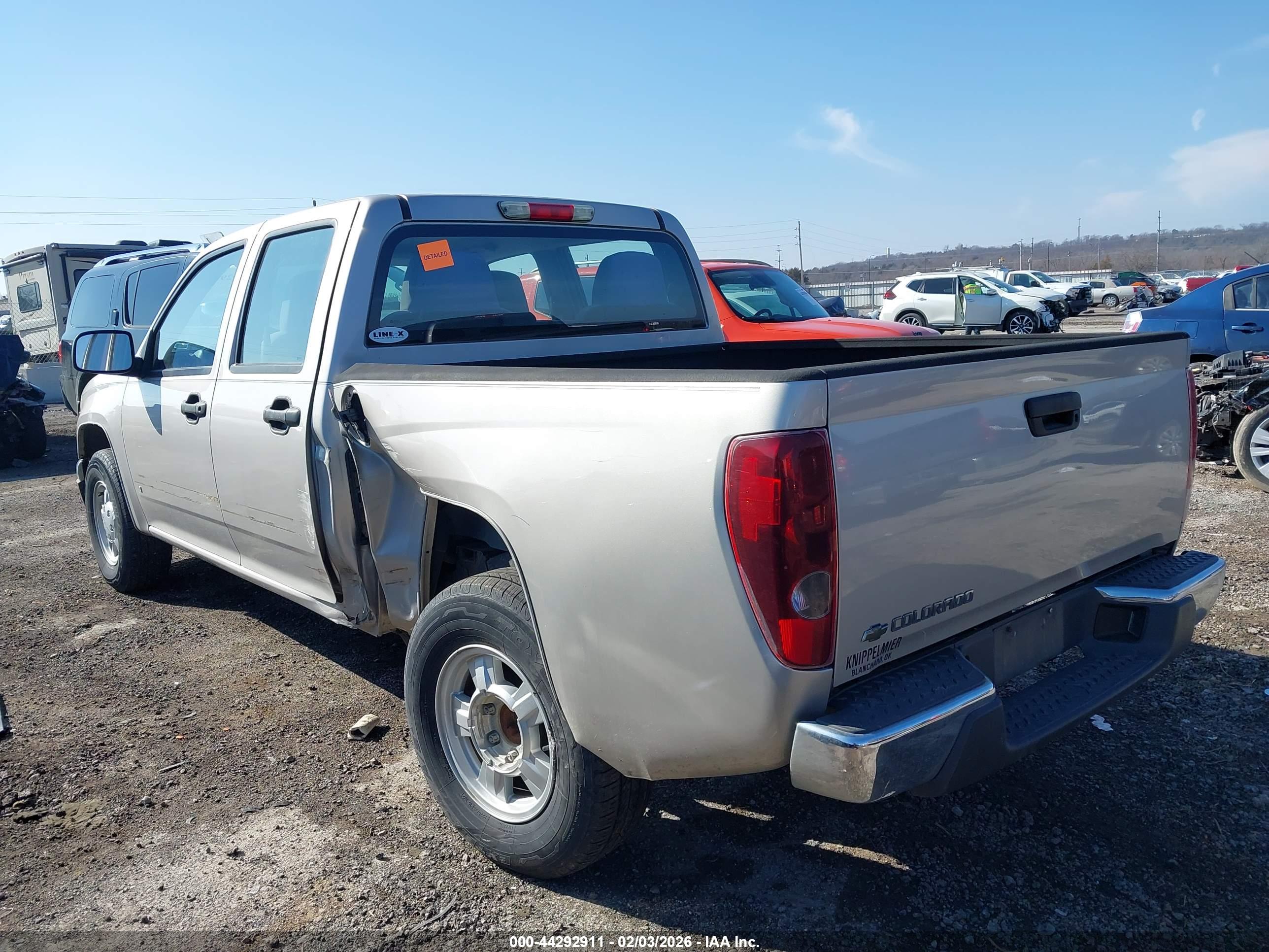 CHEVROLET COLORADO image 6