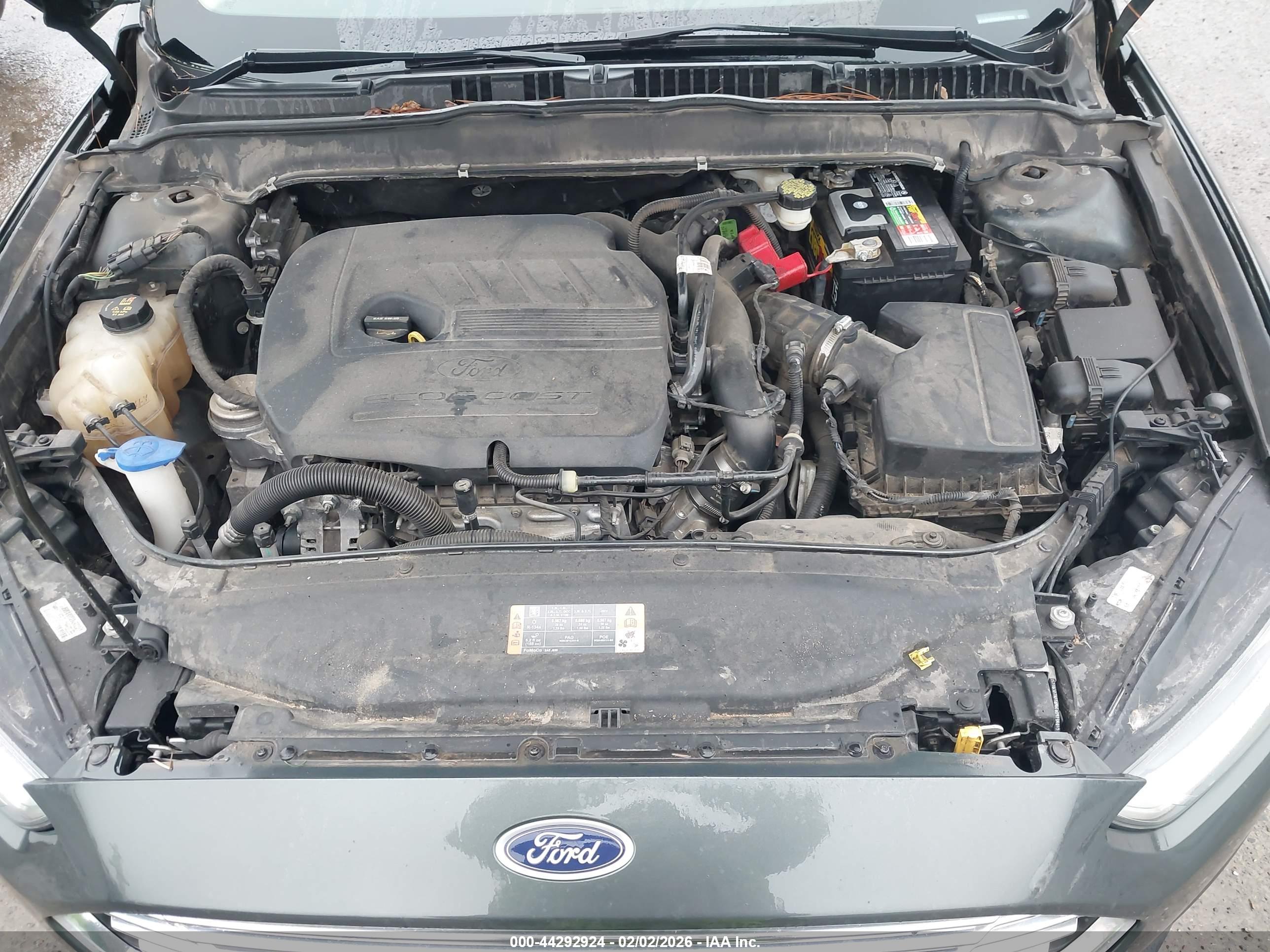 FORD FUSION image 10