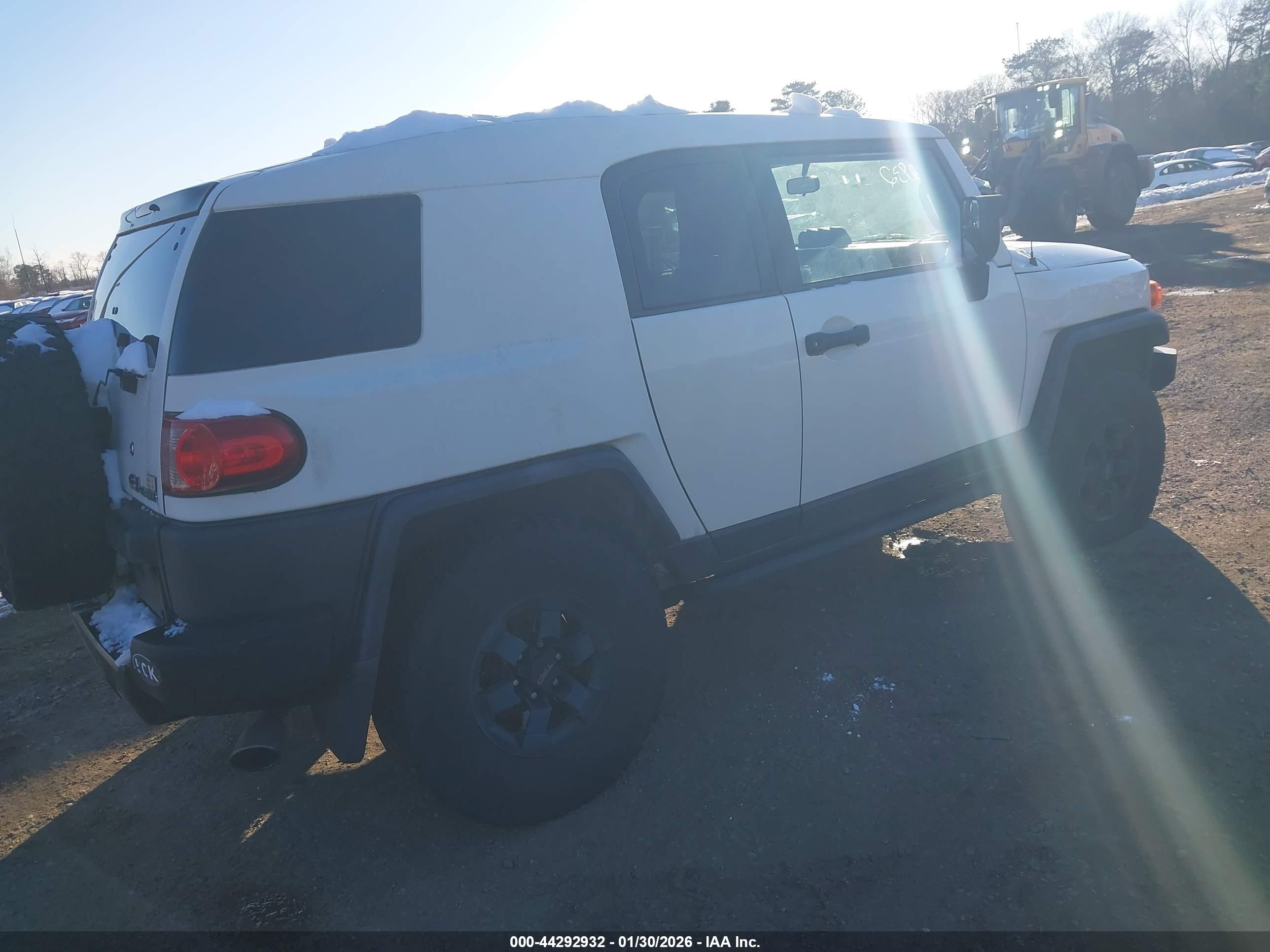 TOYOTA FJ image 4