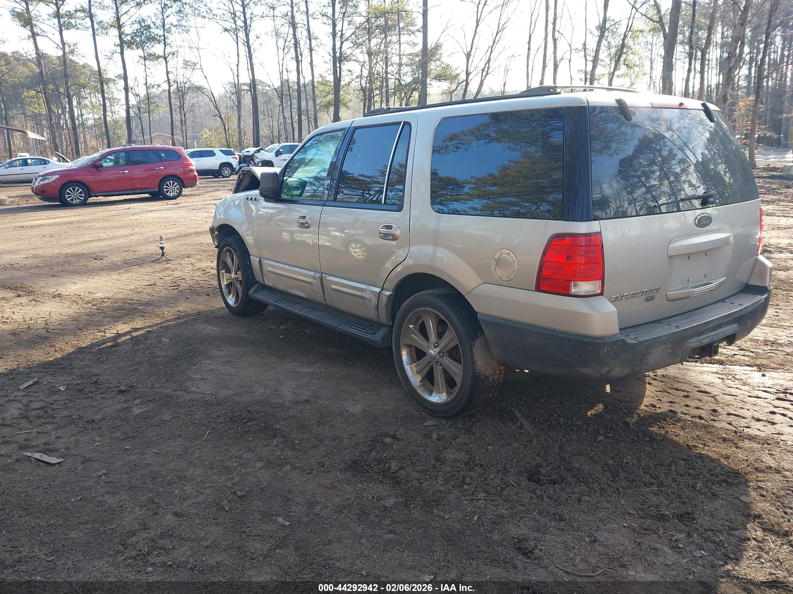 FORD EXPEDITION image 3