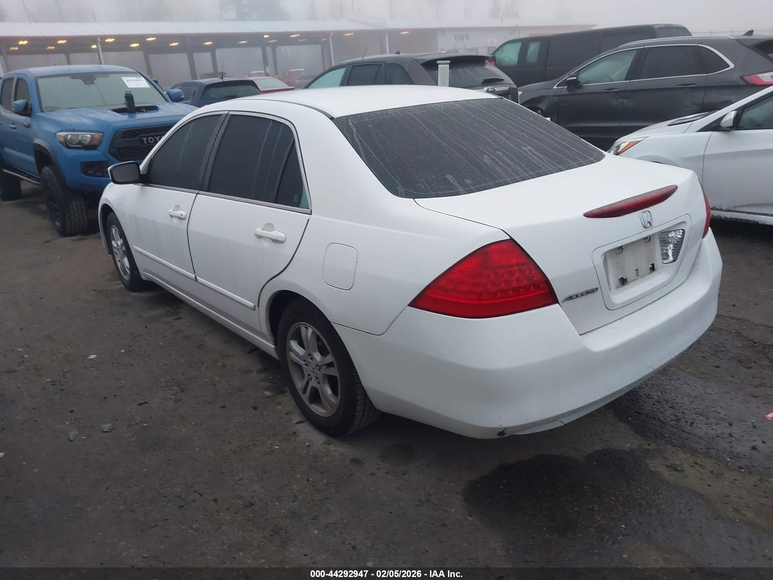 HONDA ACCORD image 3