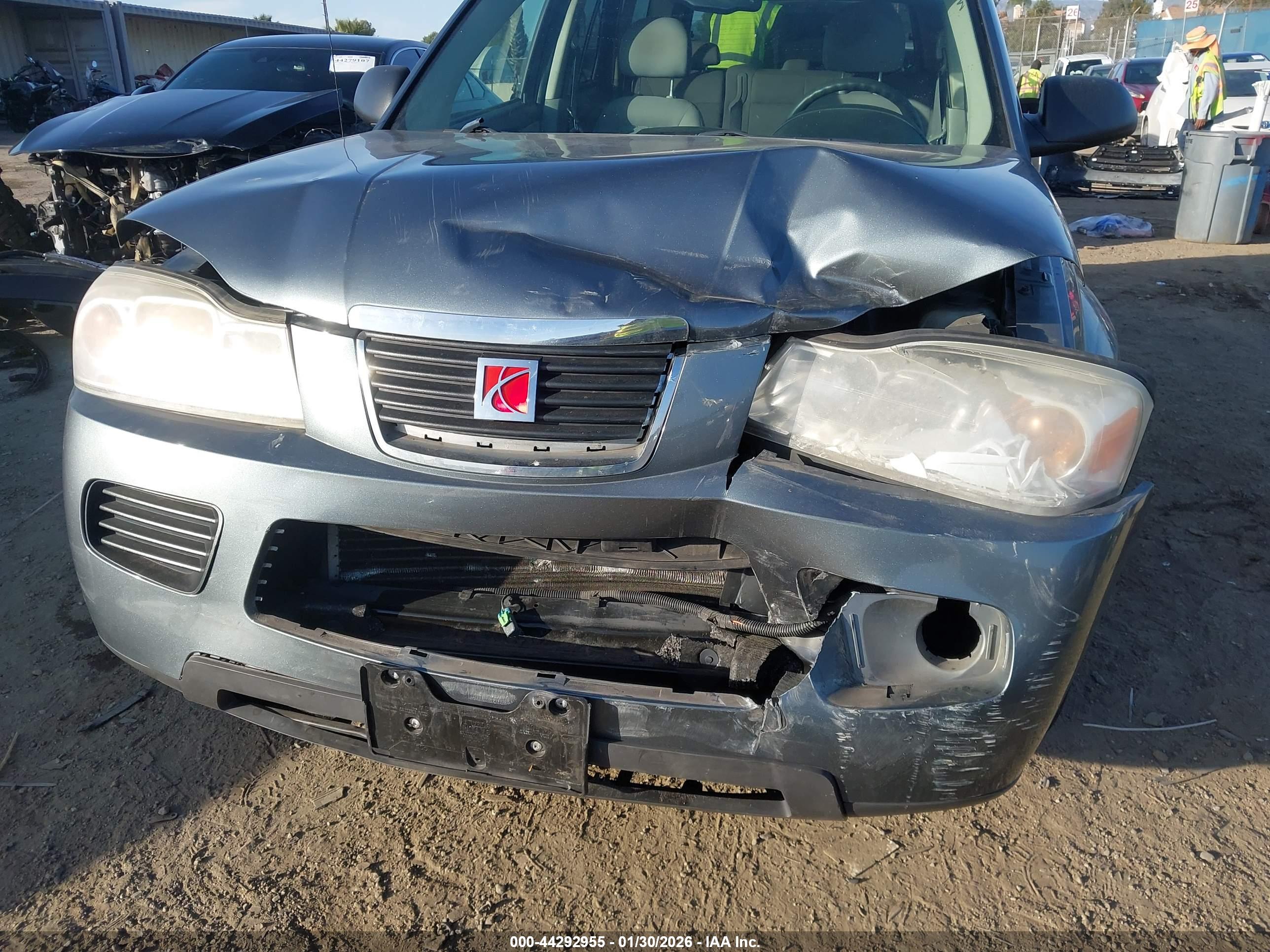 SATURN VUE image 6