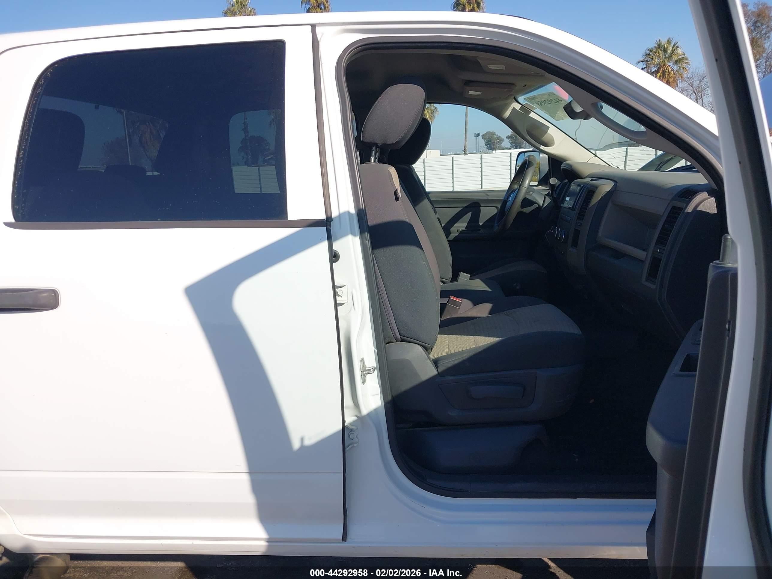 RAM 2500 image 5