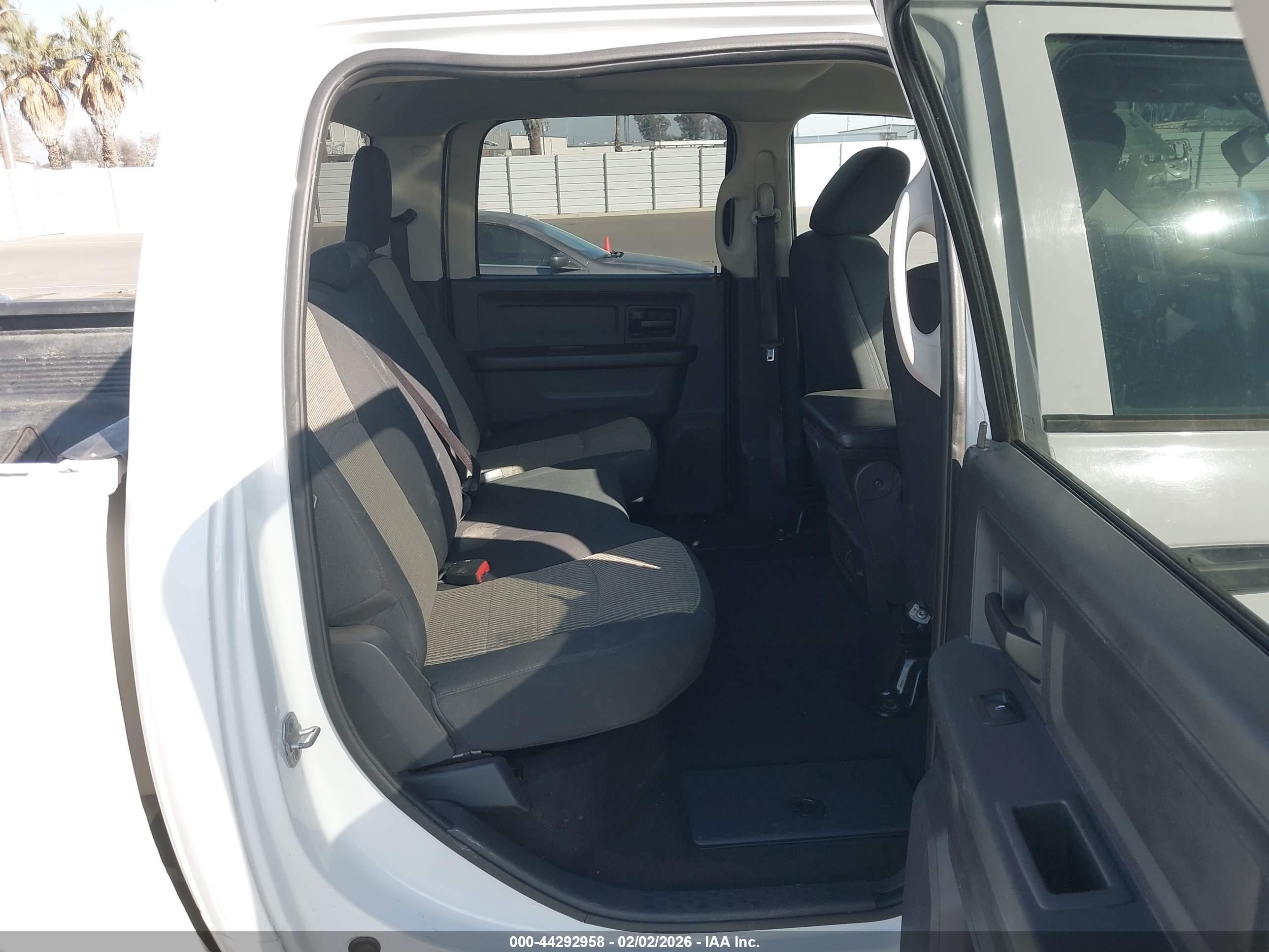 RAM 2500 image 8