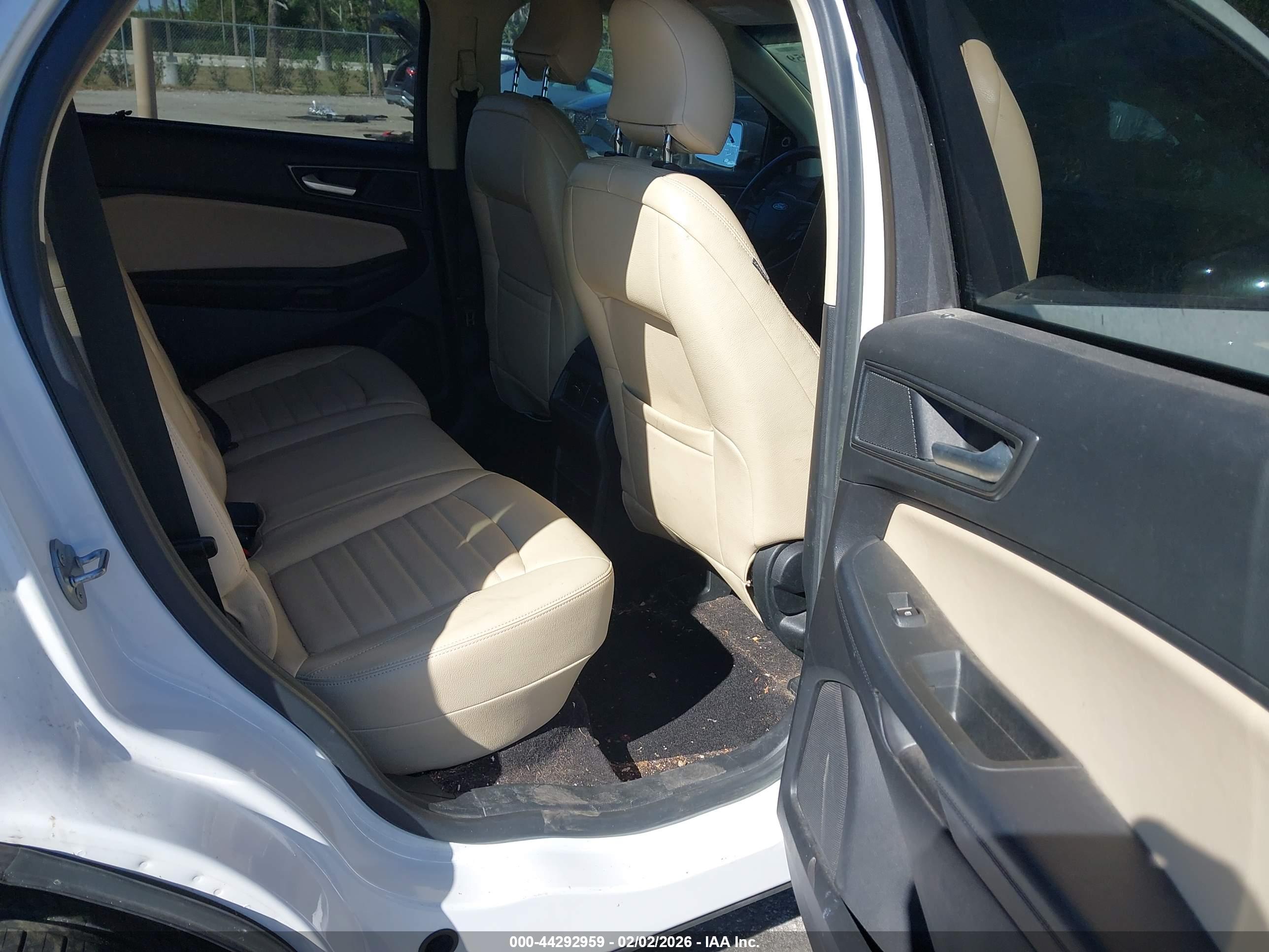 FORD EDGE image 8
