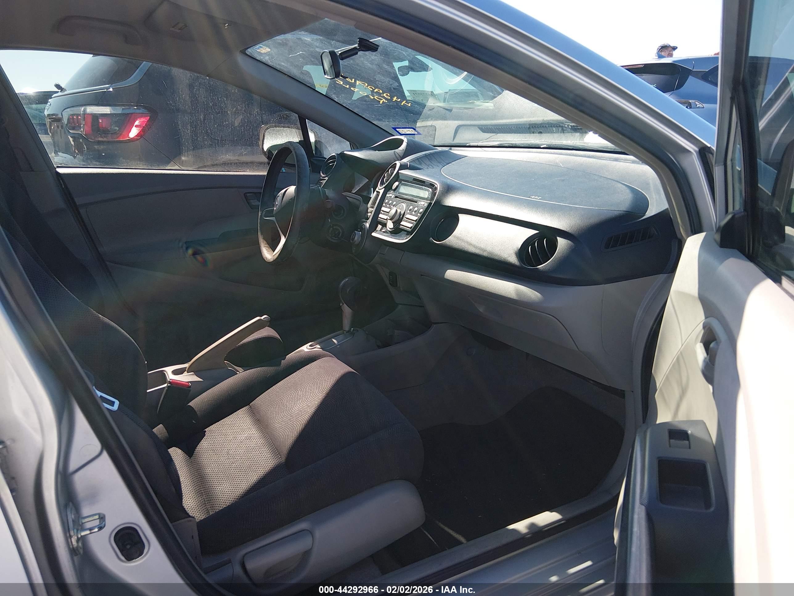 HONDA INSIGHT image 5