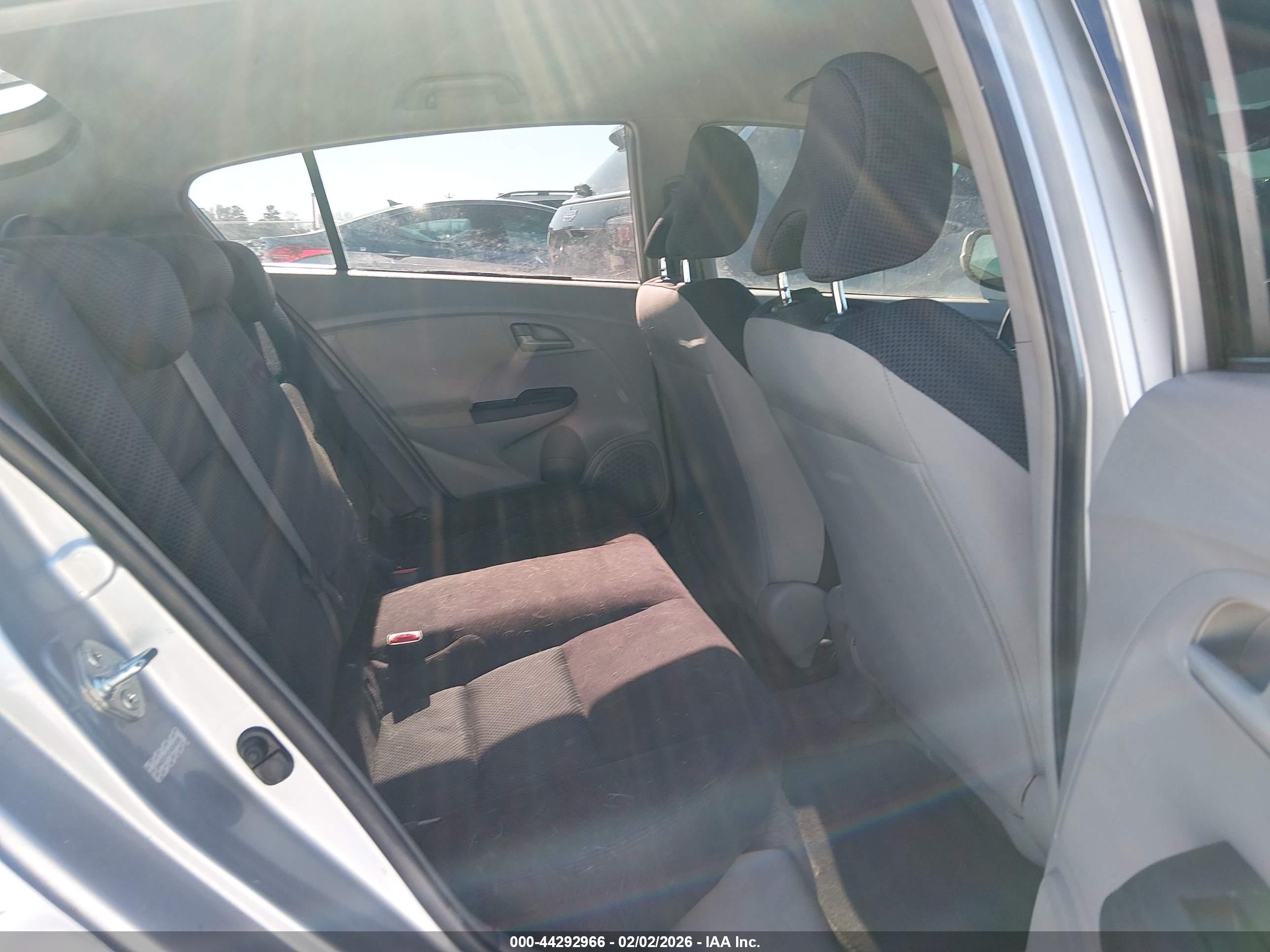 HONDA INSIGHT image 8