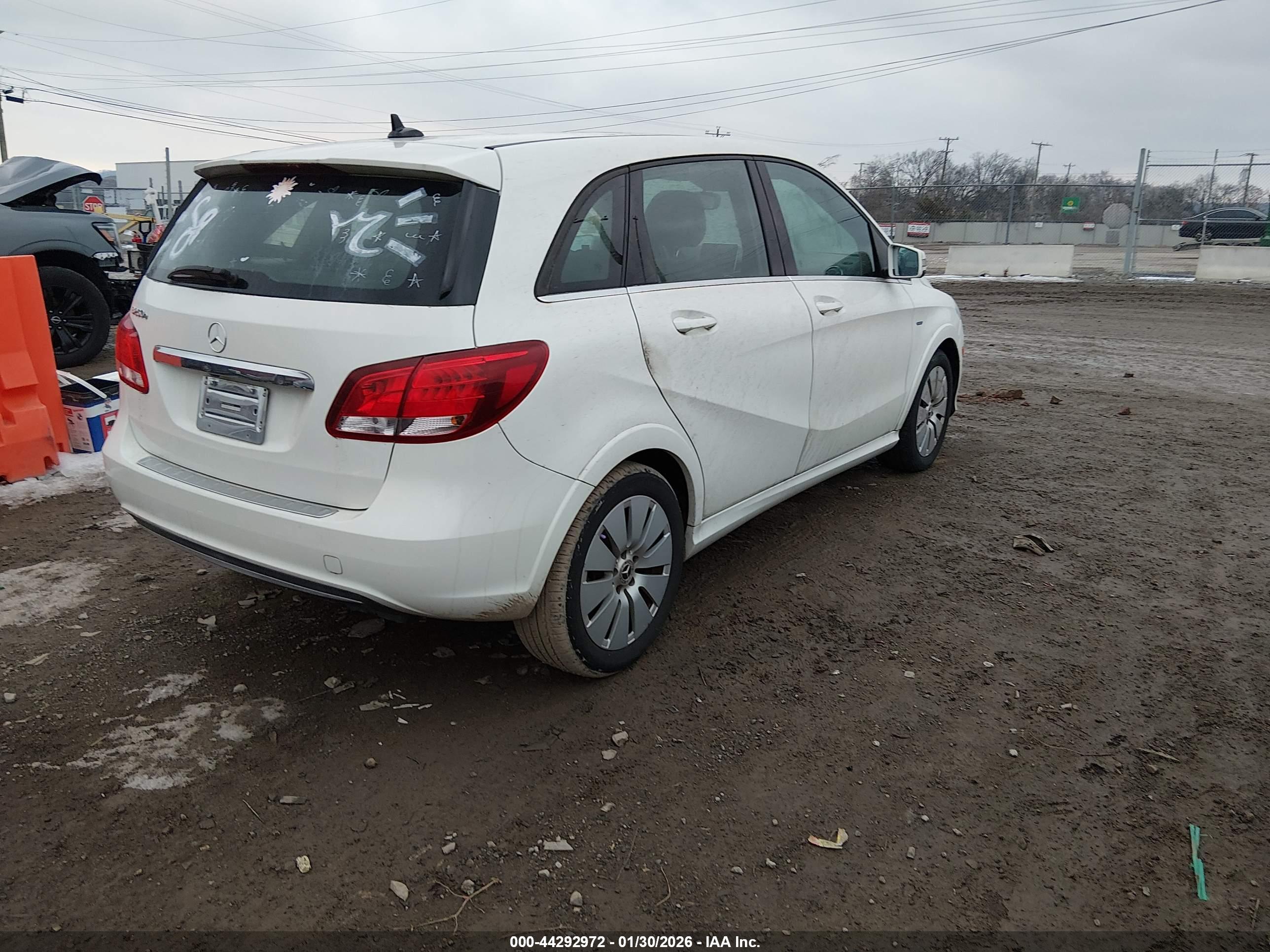 MERCEDES-BENZ B image 4