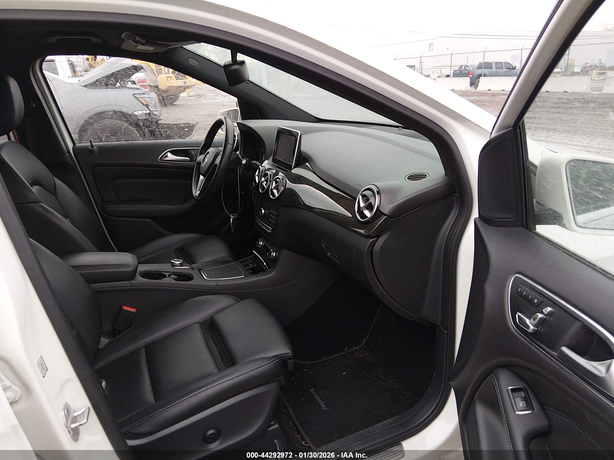 MERCEDES-BENZ B image 5