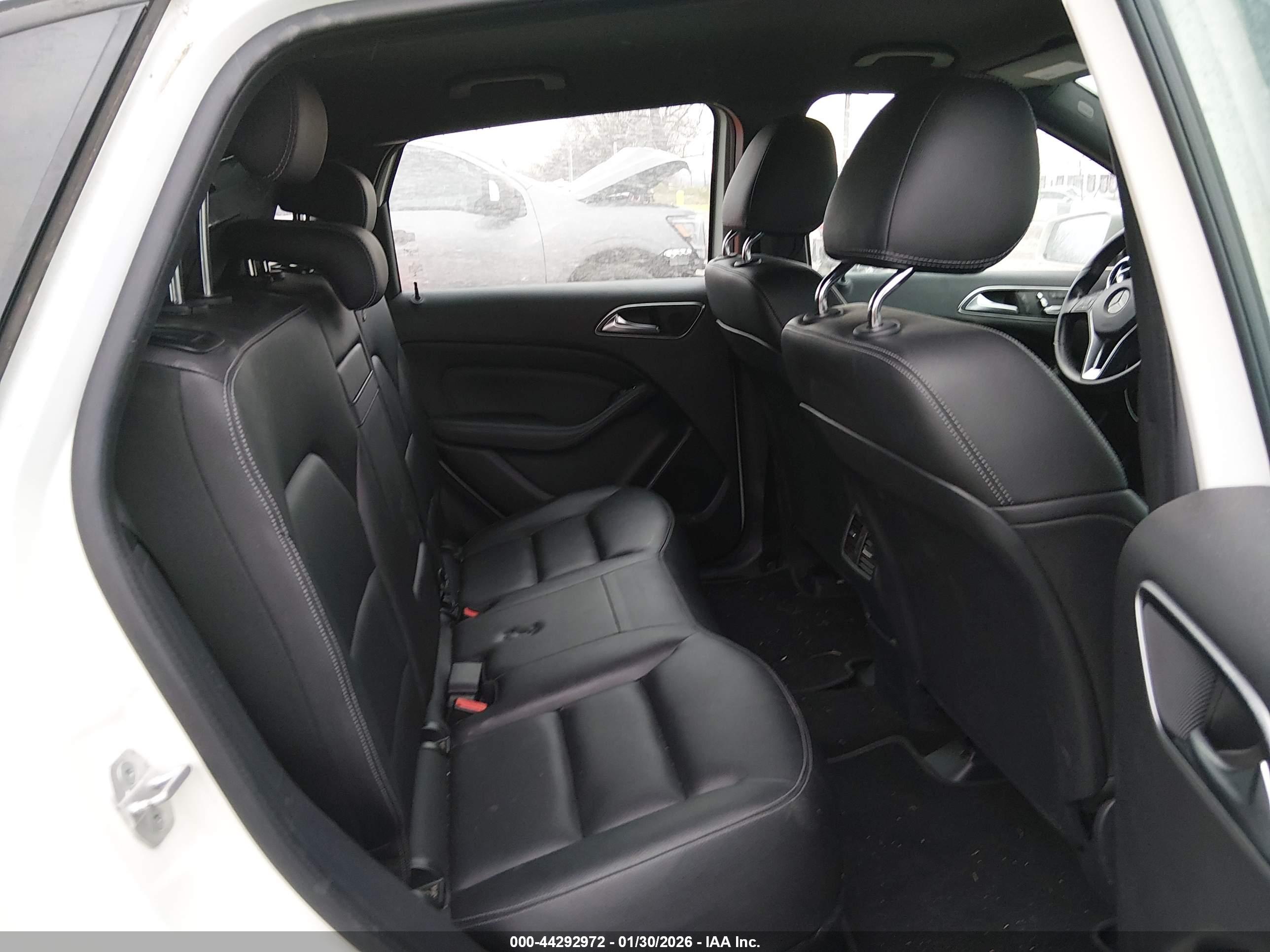 MERCEDES-BENZ B image 8