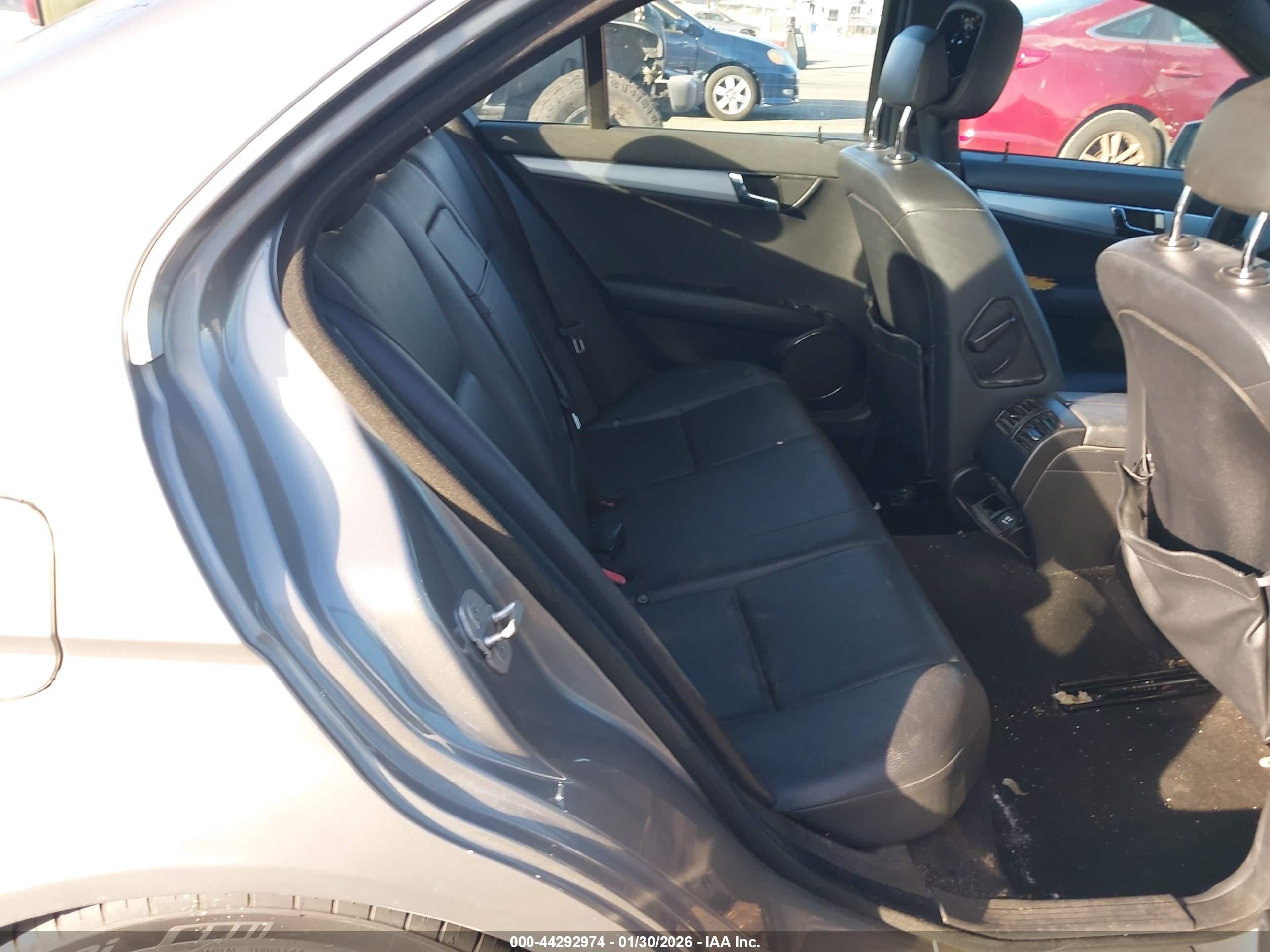 MERCEDES-BENZ C image 8