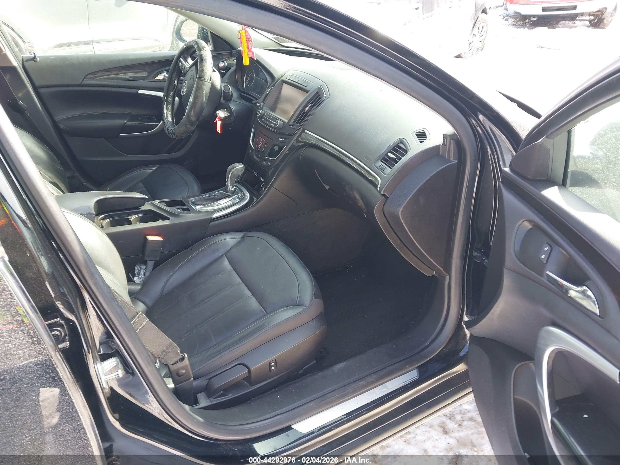 BUICK REGAL image 5