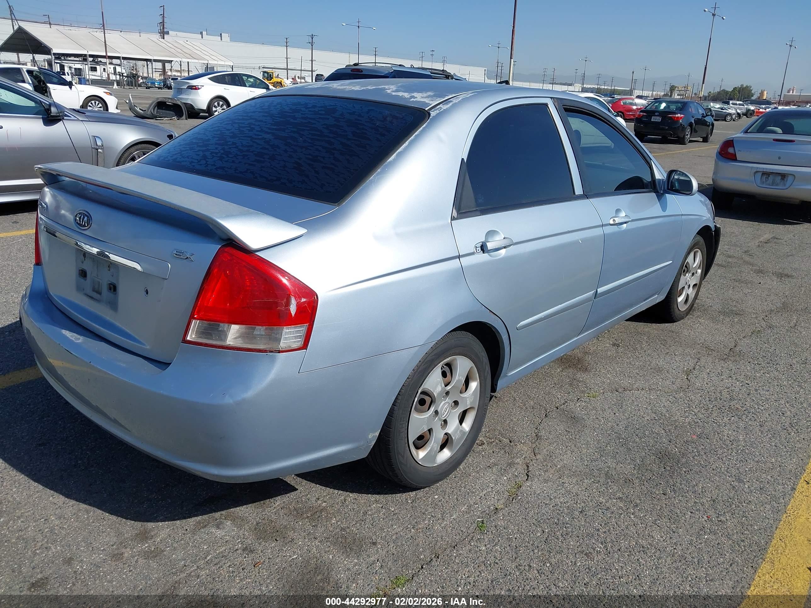 KIA SPECTRA image 4