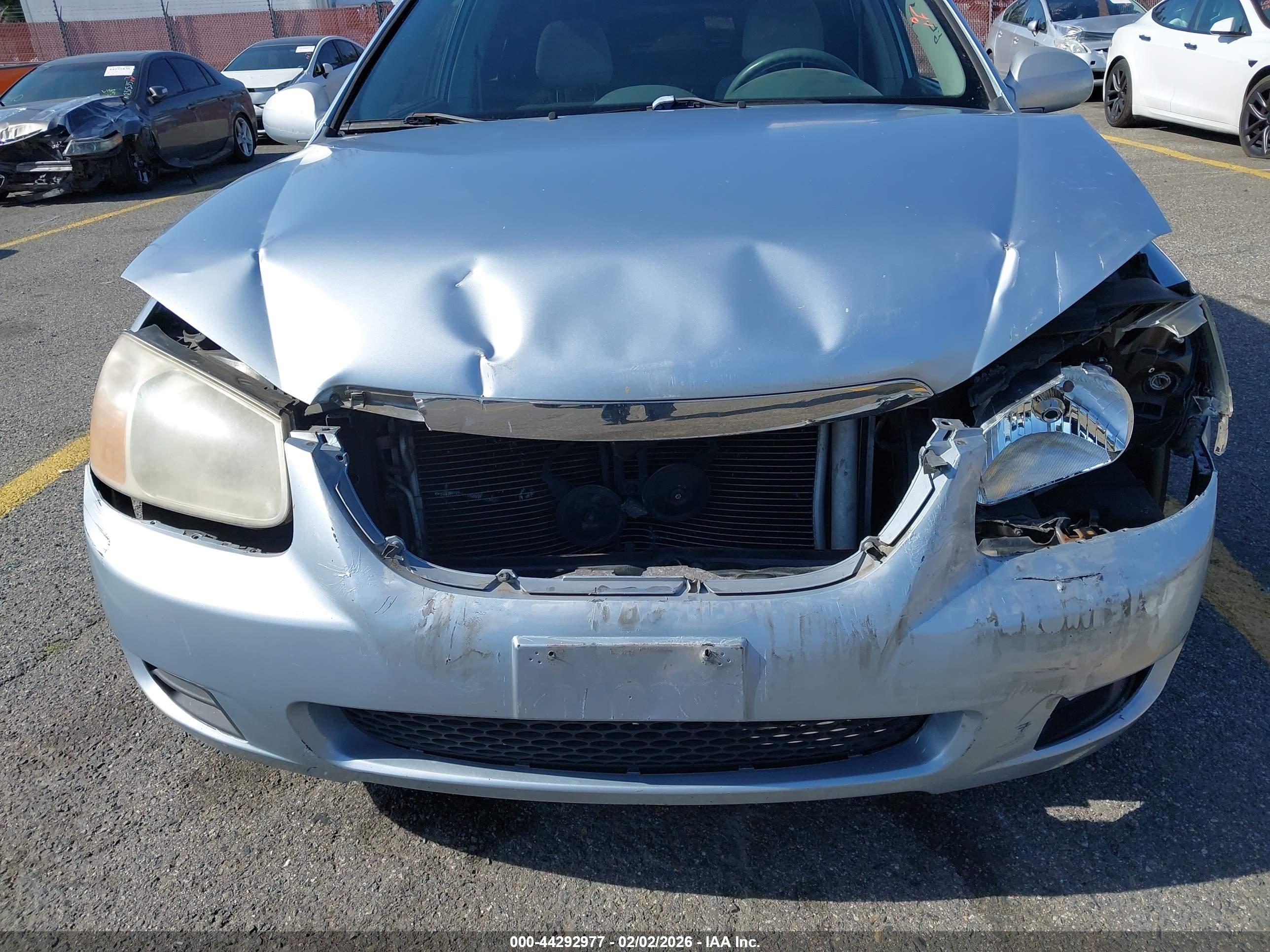 KIA SPECTRA image 6
