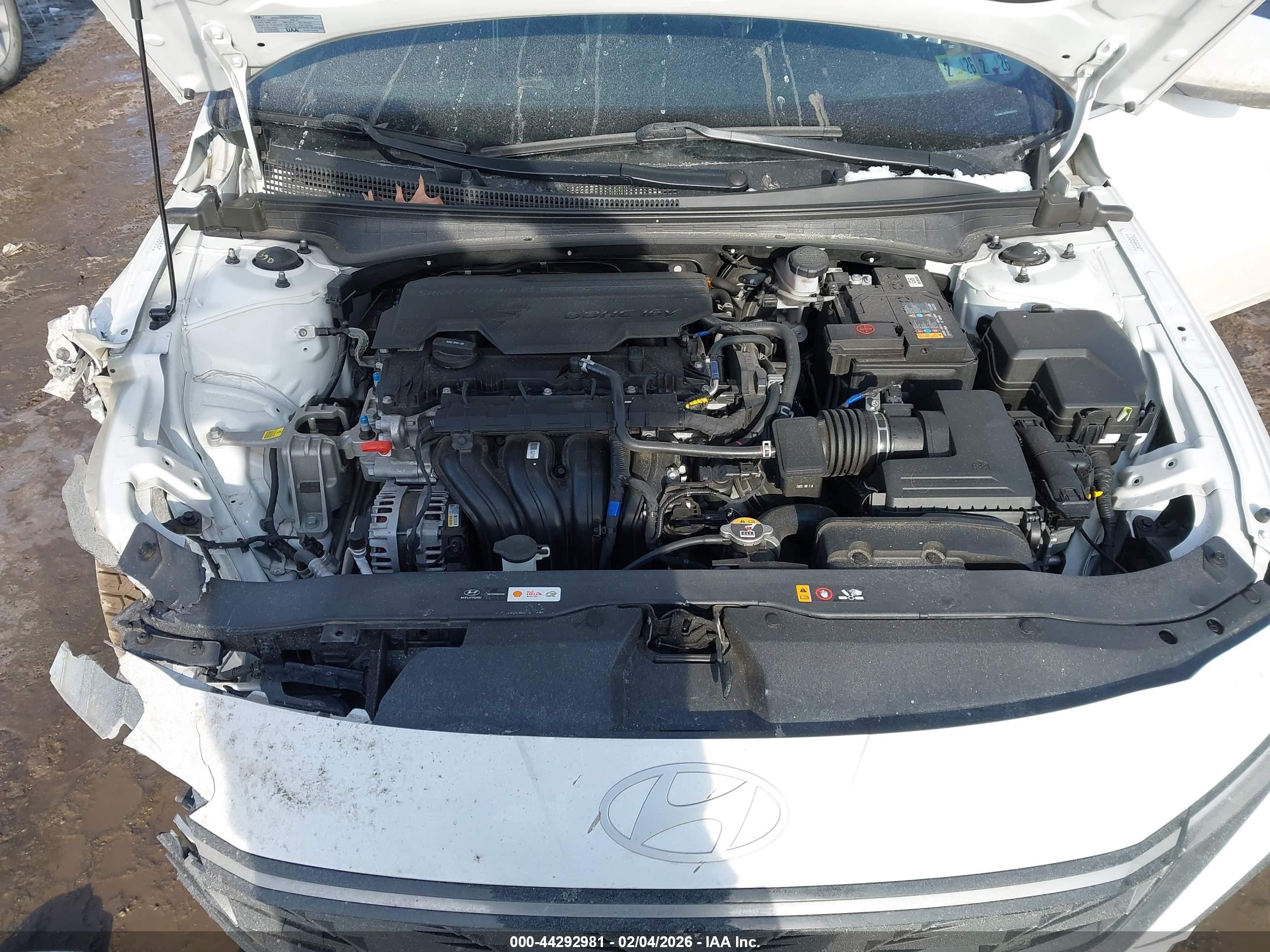 HYUNDAI ELANTRA image 10