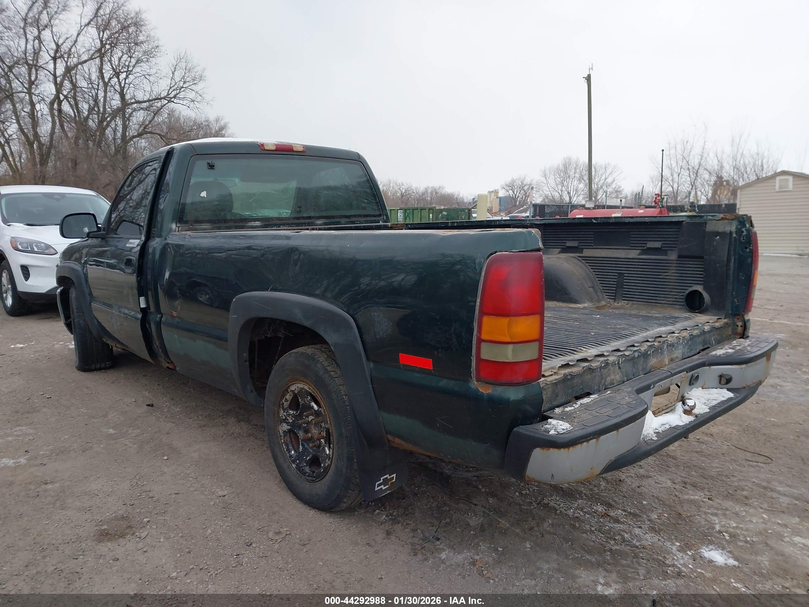 GMC SIERRA image 3