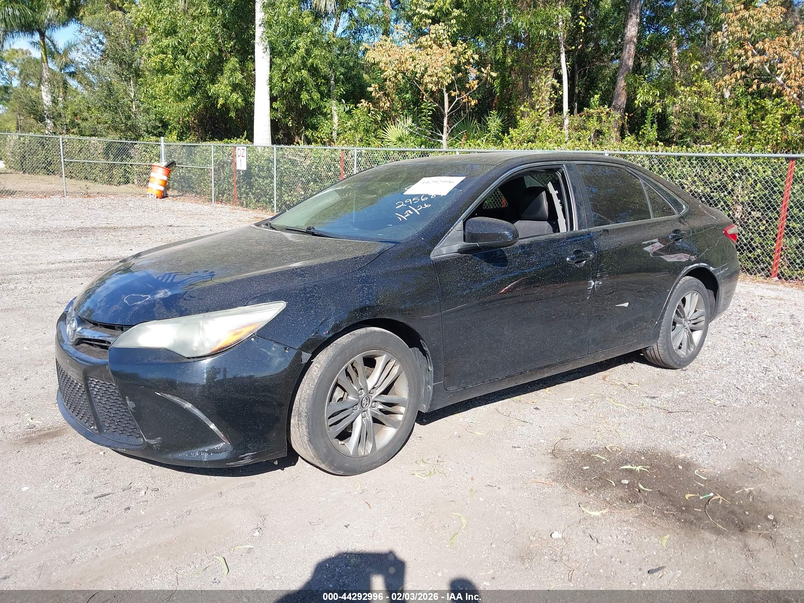 TOYOTA CAMRY image 6