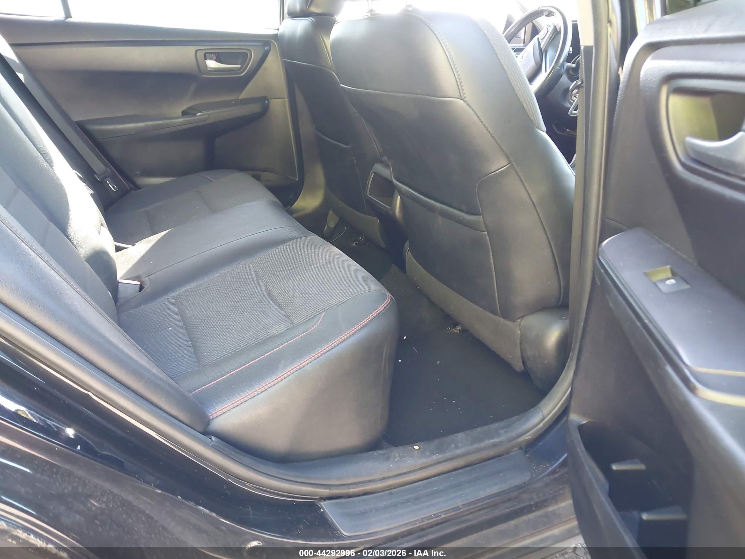 TOYOTA CAMRY image 8