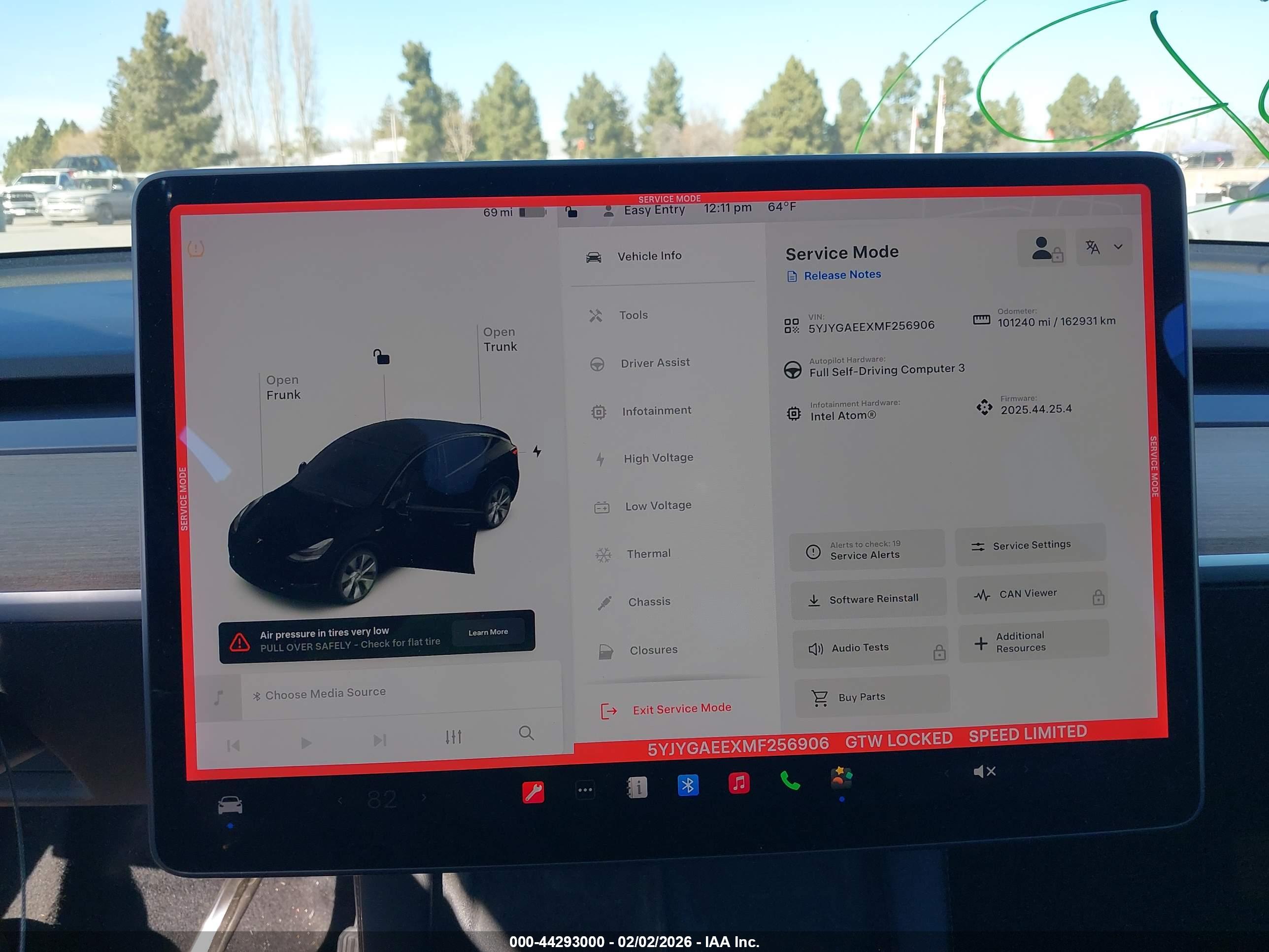TESLA MODEL image 7