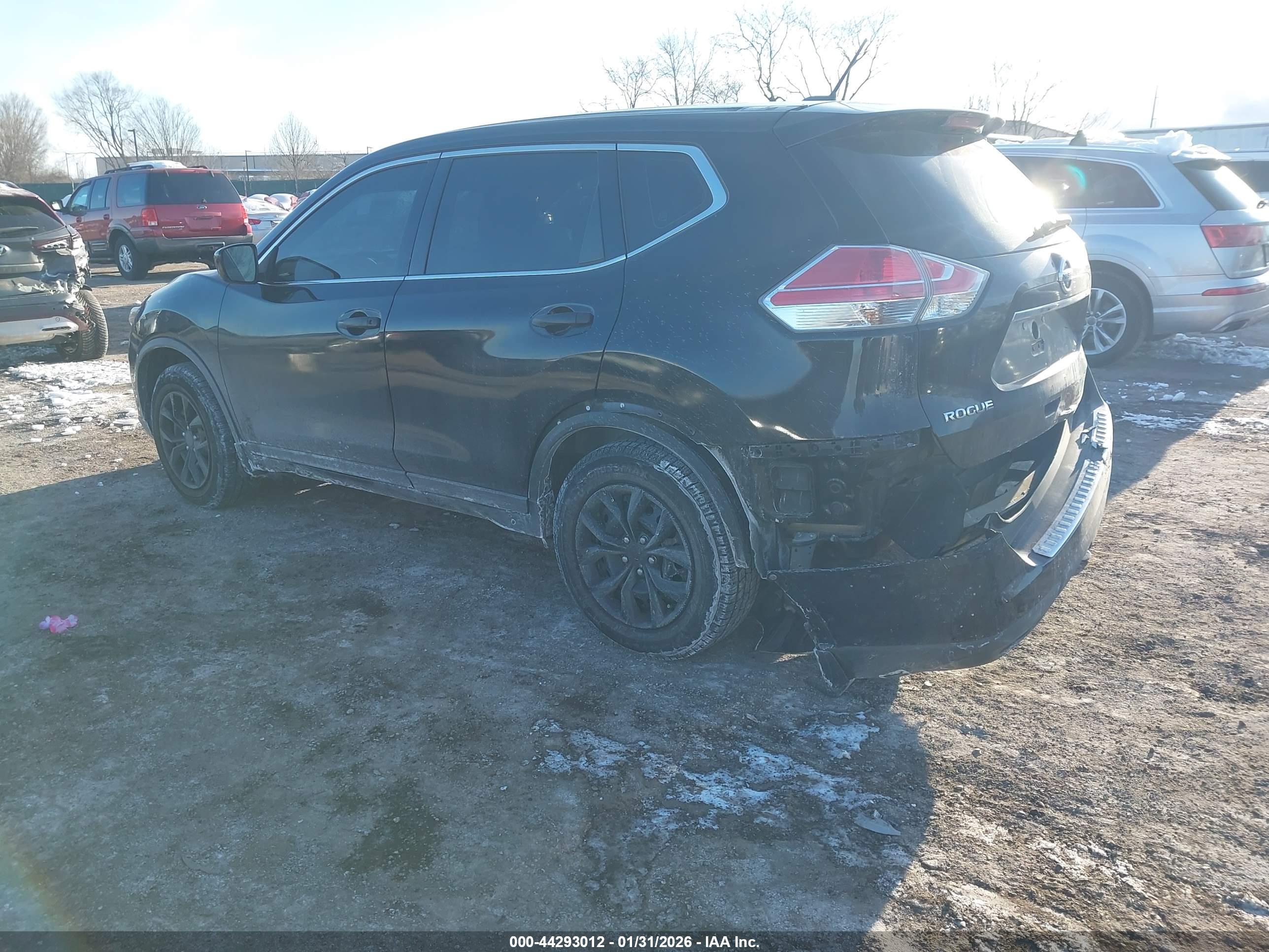 NISSAN ROGUE image 3