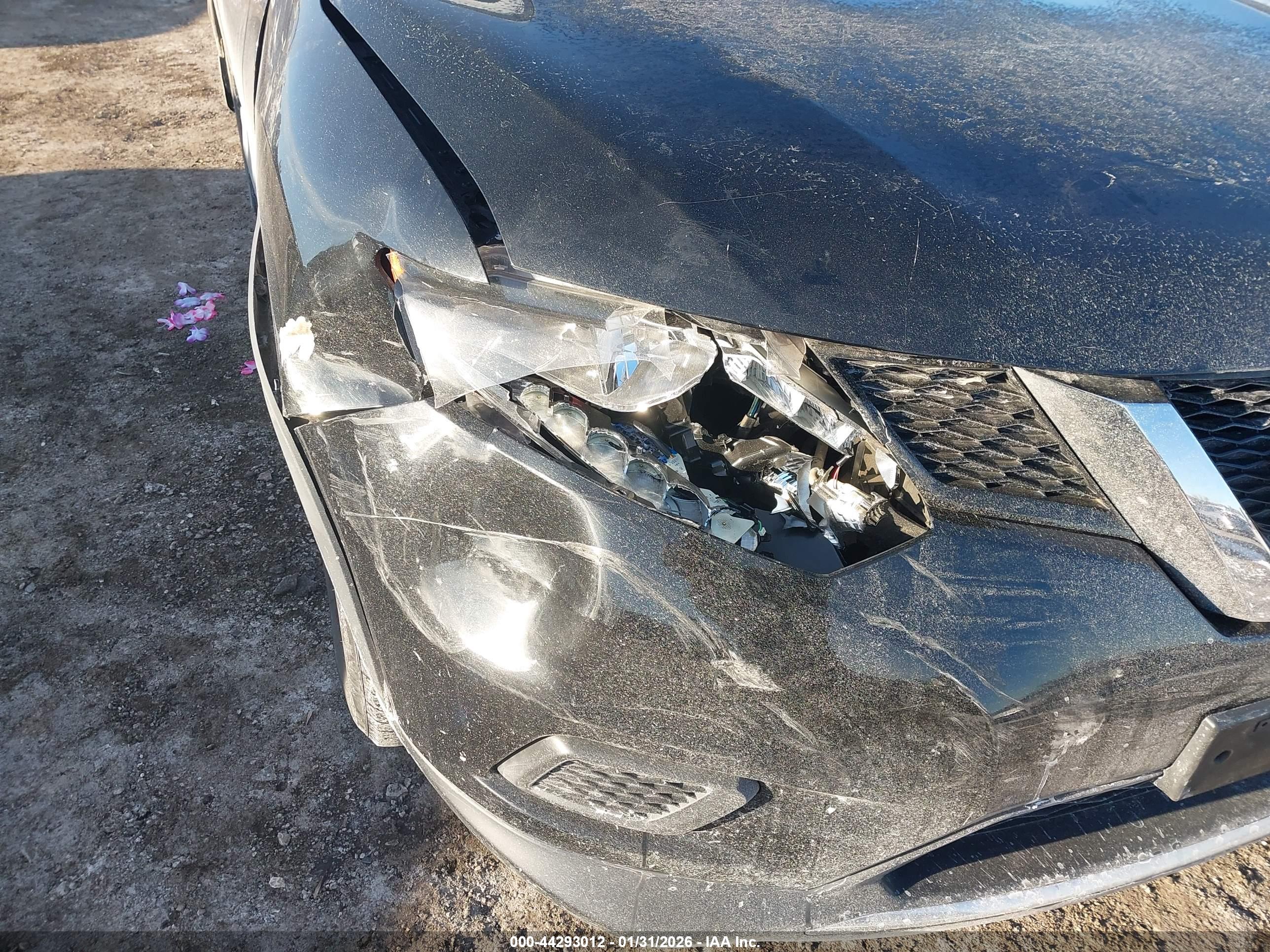 NISSAN ROGUE image 6