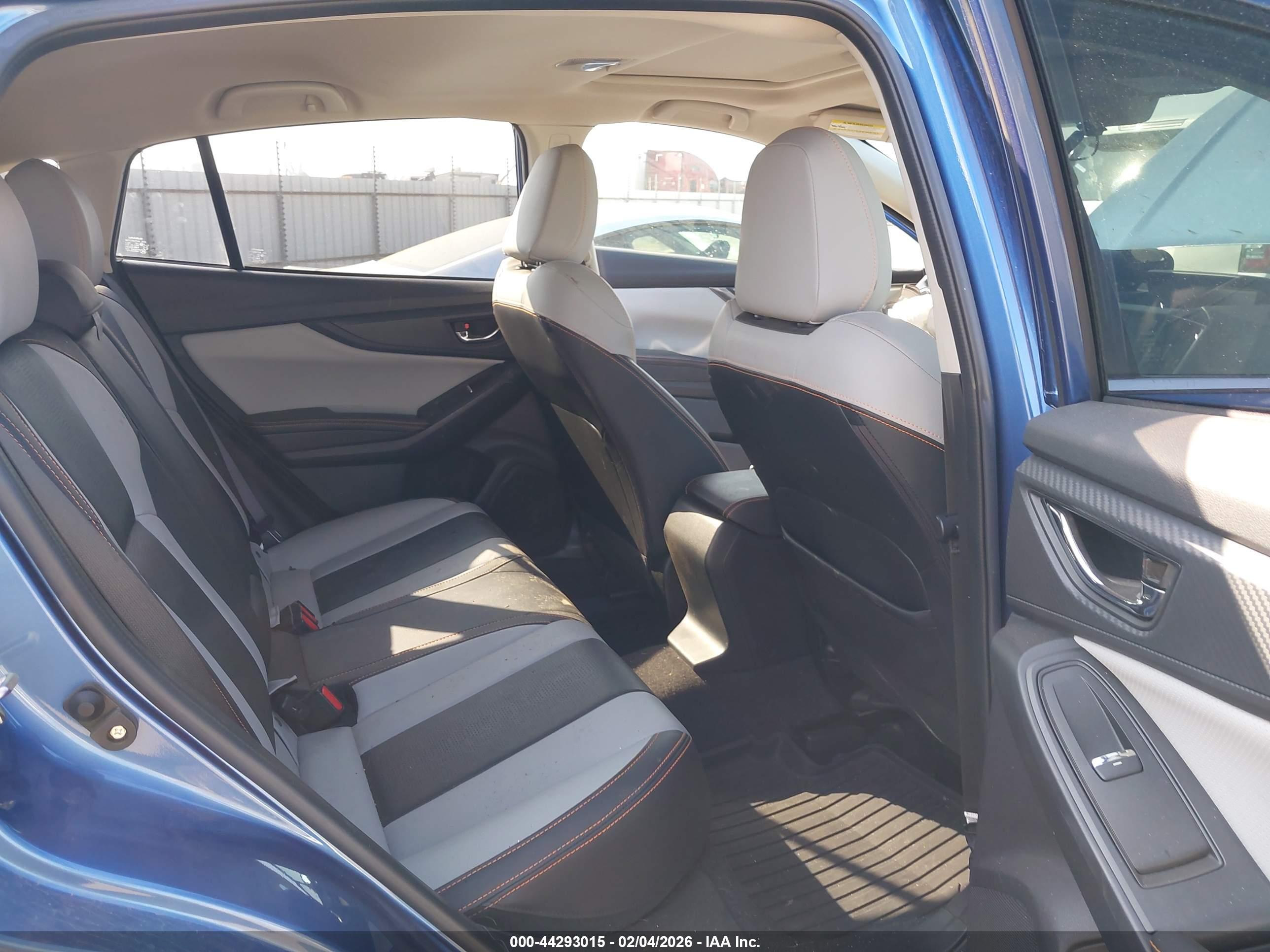SUBARU CROSSTREK image 8