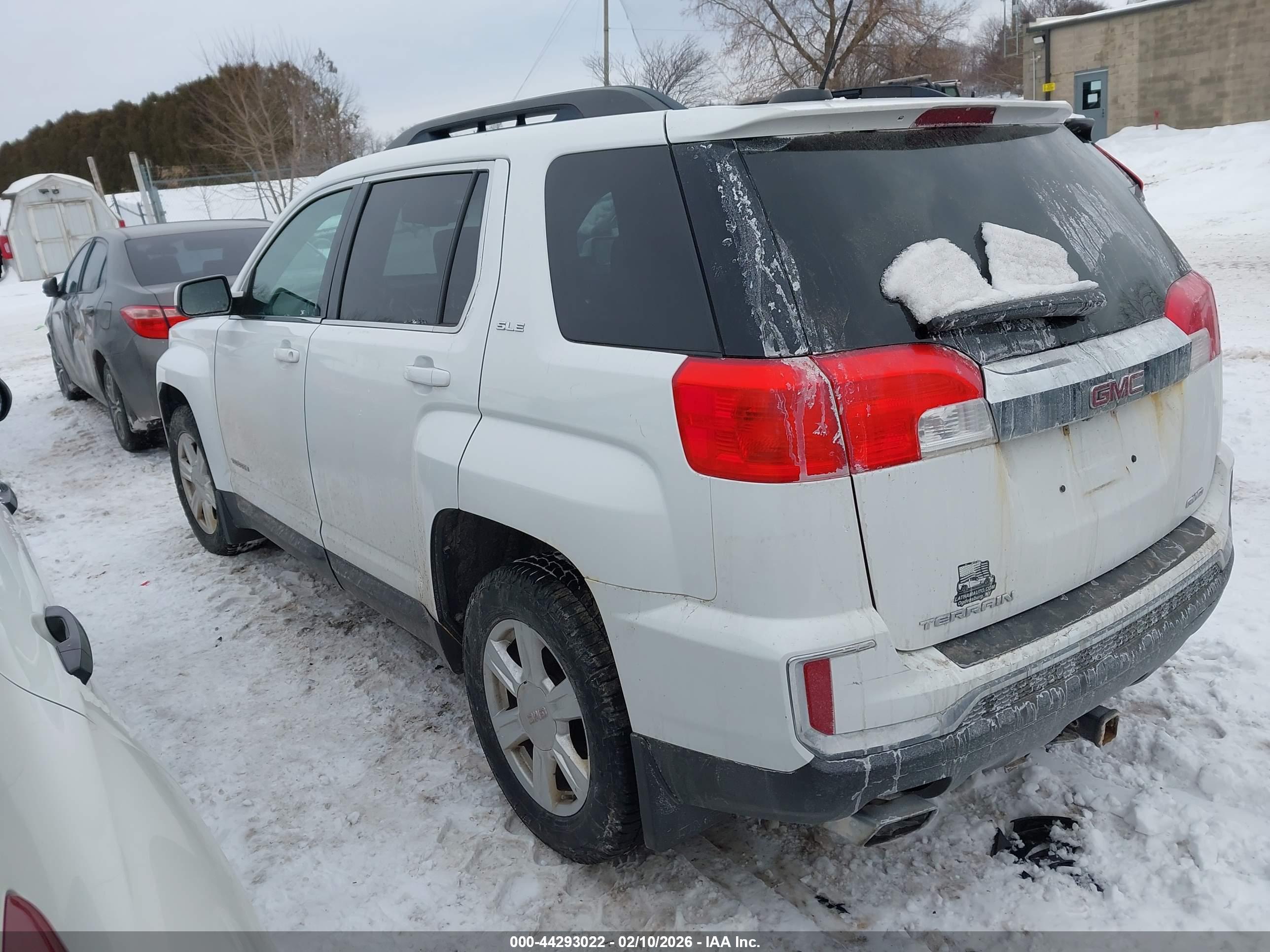 GMC TERRAIN image 3
