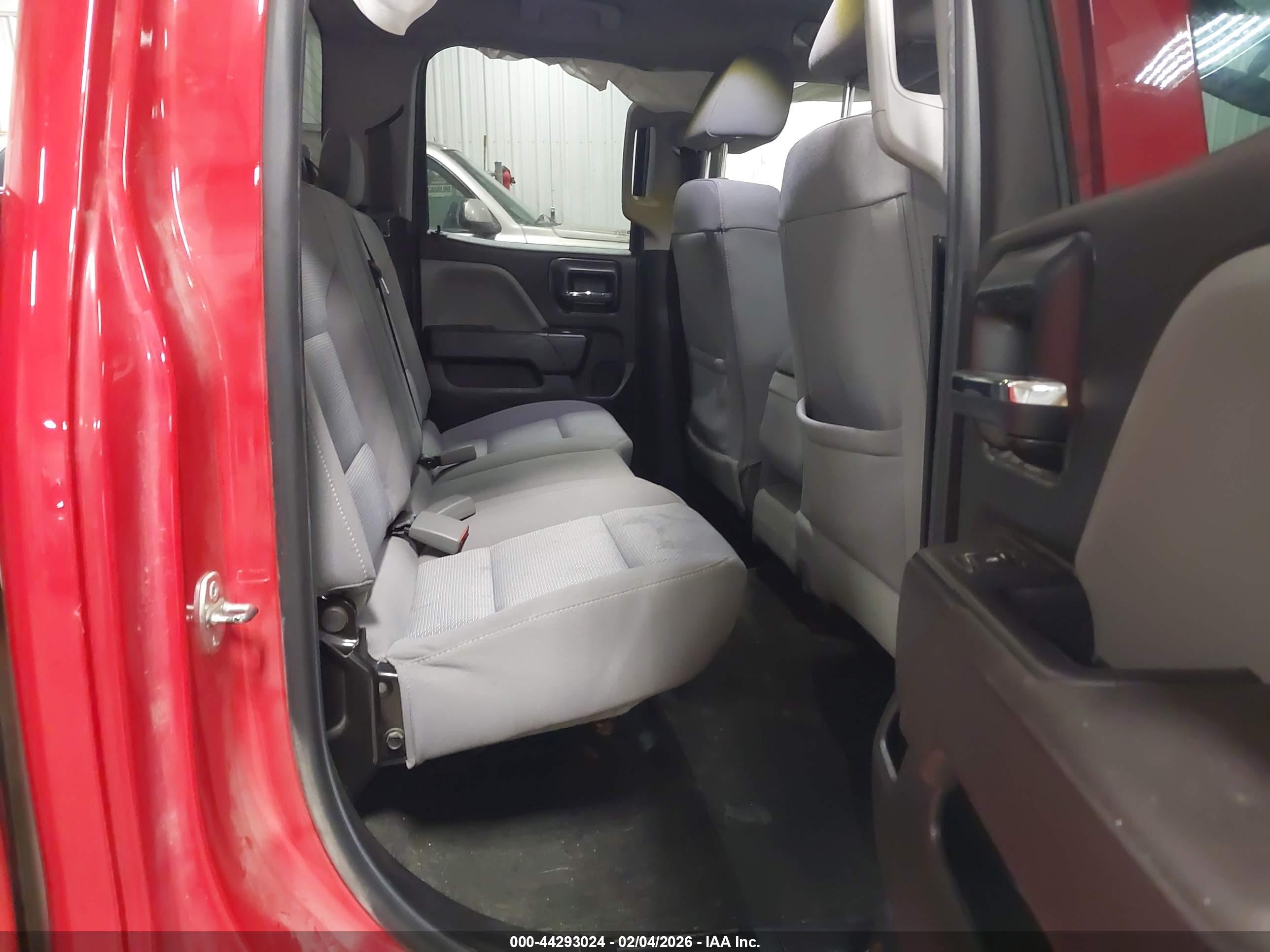CHEVROLET SILVERADO image 8
