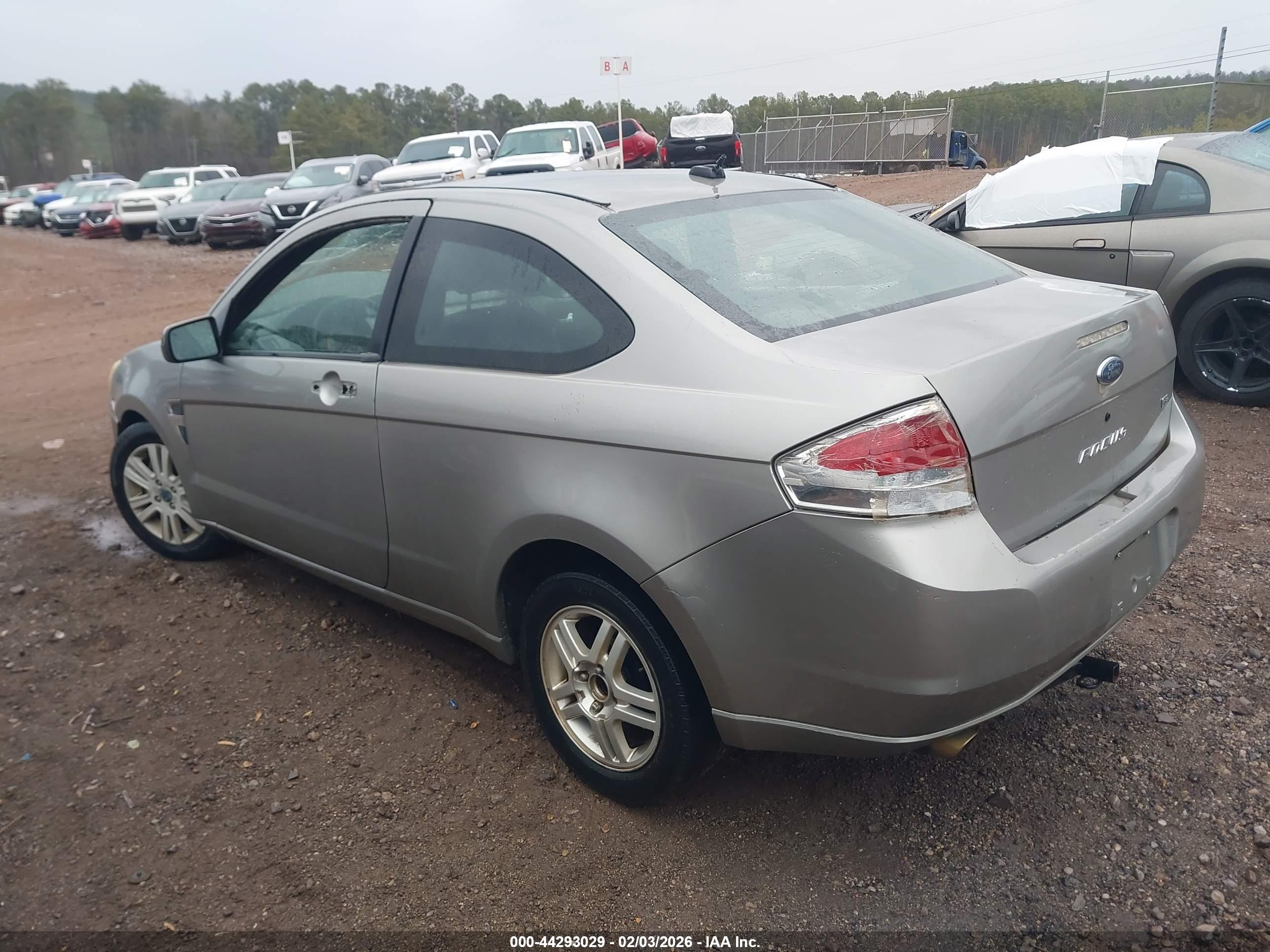FORD FOCUS image 3