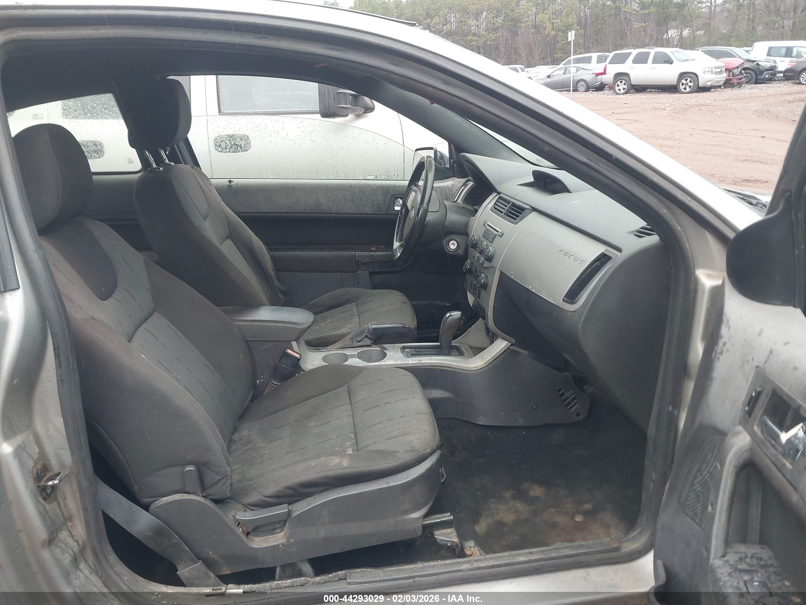 FORD FOCUS image 5