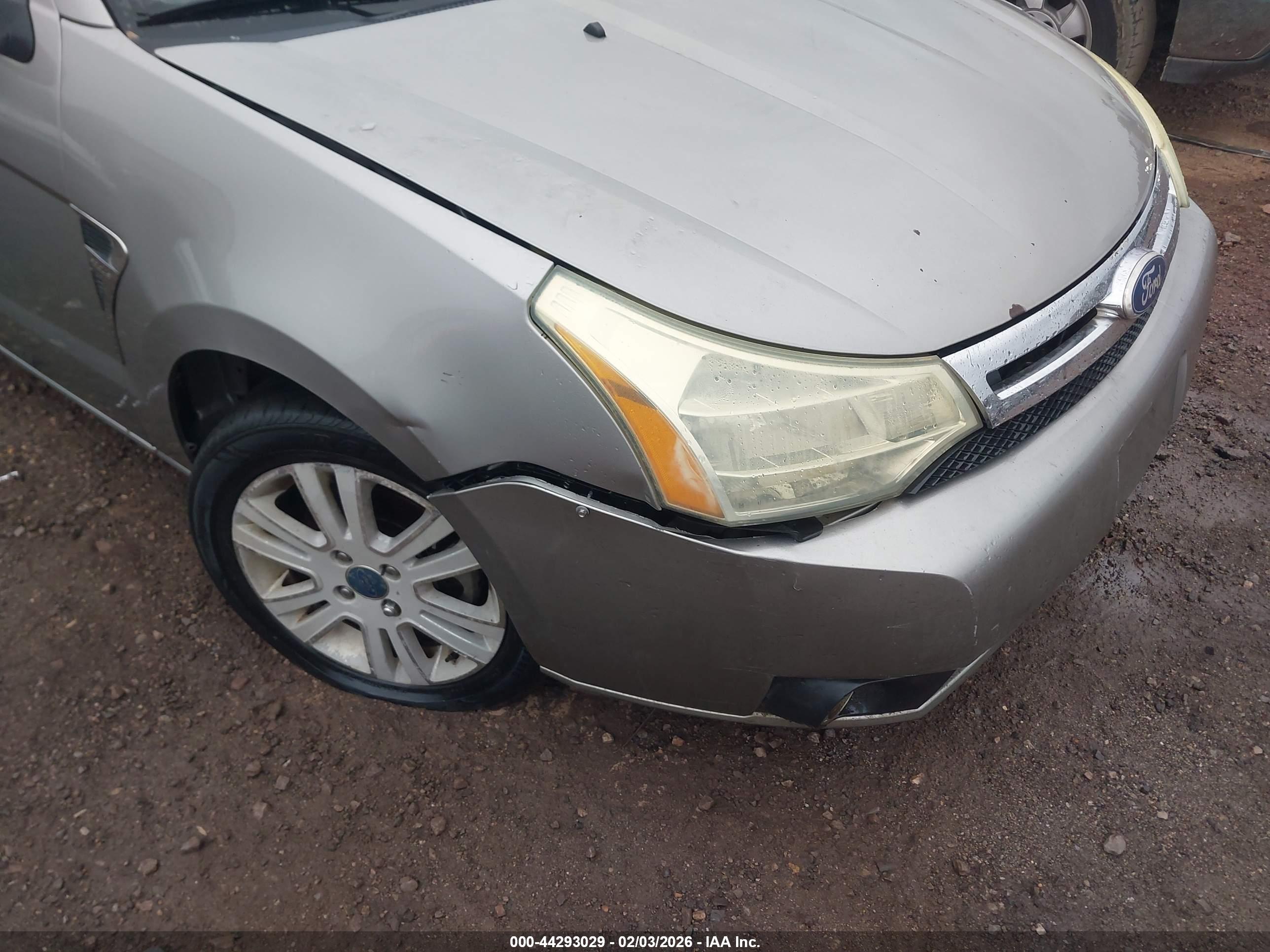 FORD FOCUS image 6