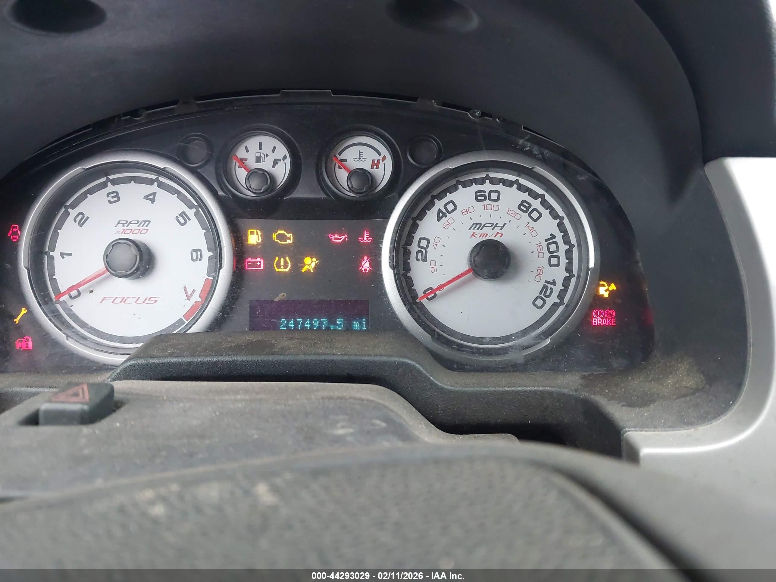 FORD FOCUS image 7