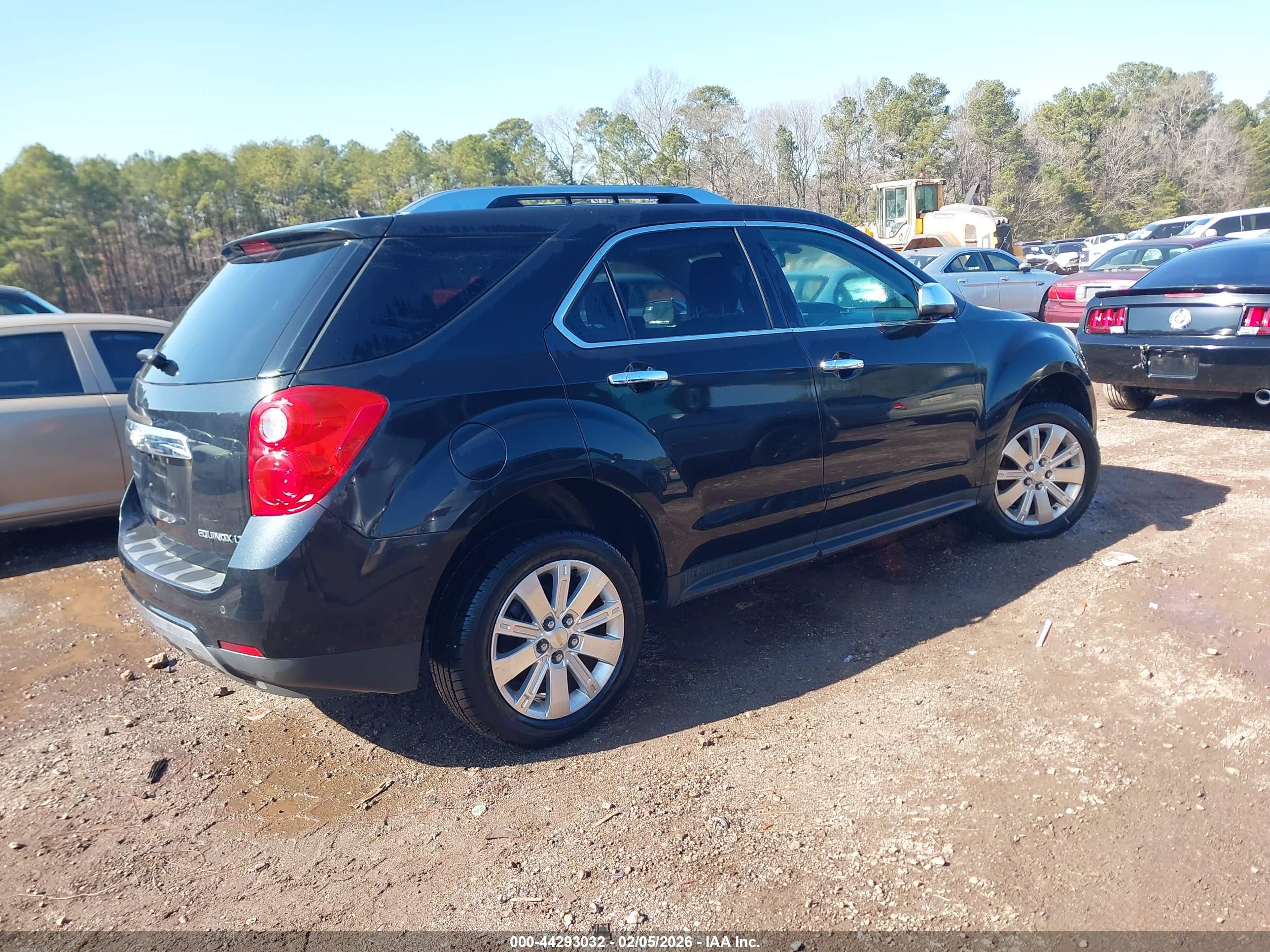 CHEVROLET EQUINOX image 4