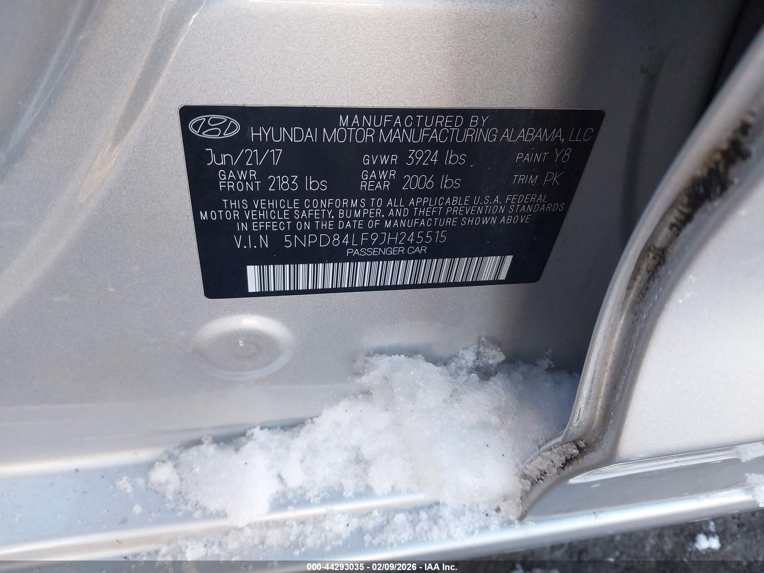 HYUNDAI ELANTRA image 9