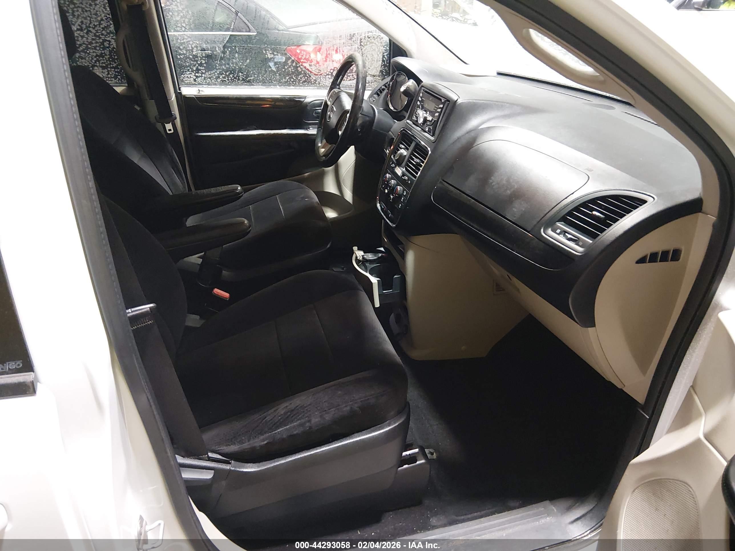 DODGE GRAND image 5