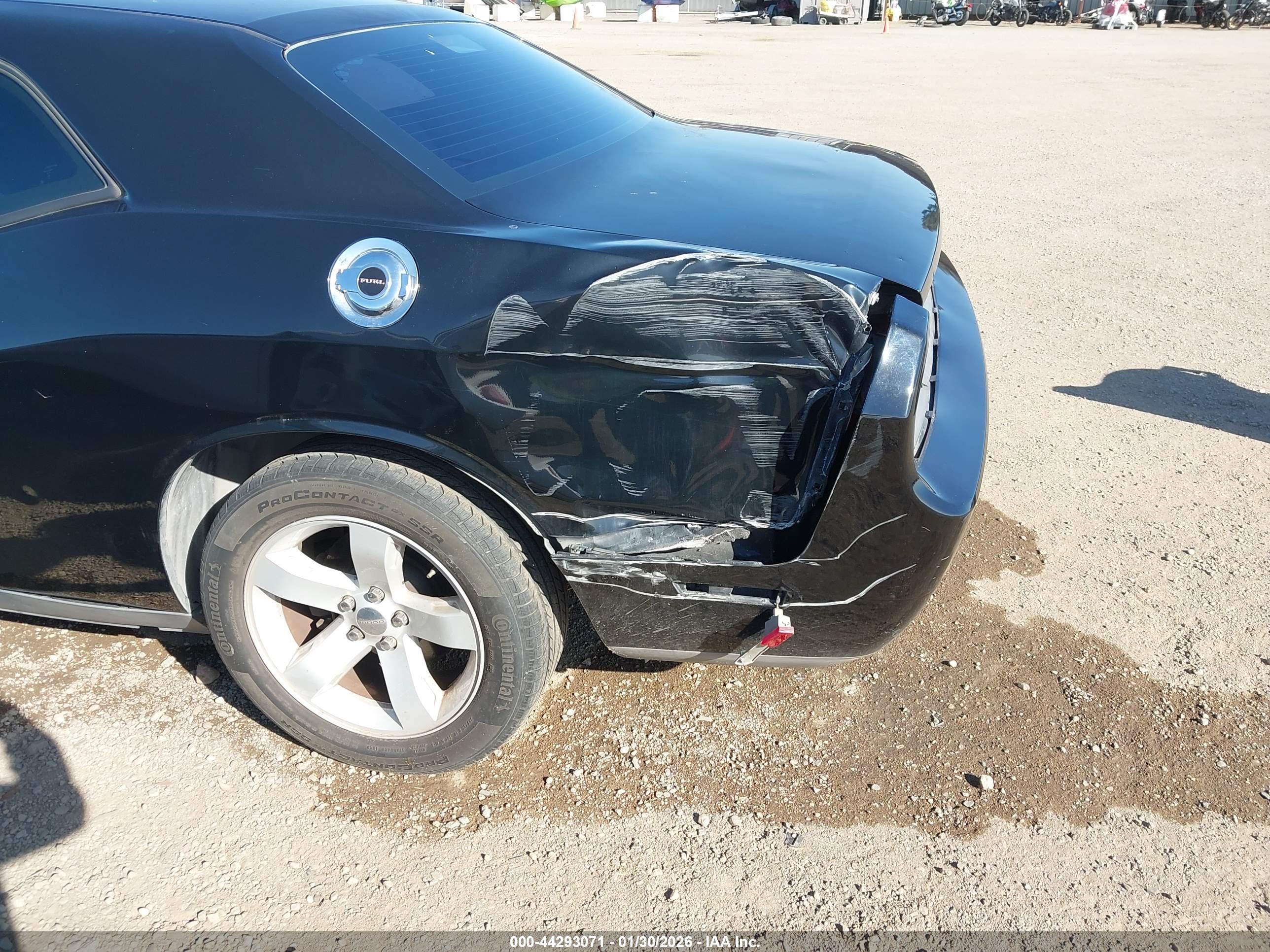 DODGE CHALLENGER image 6