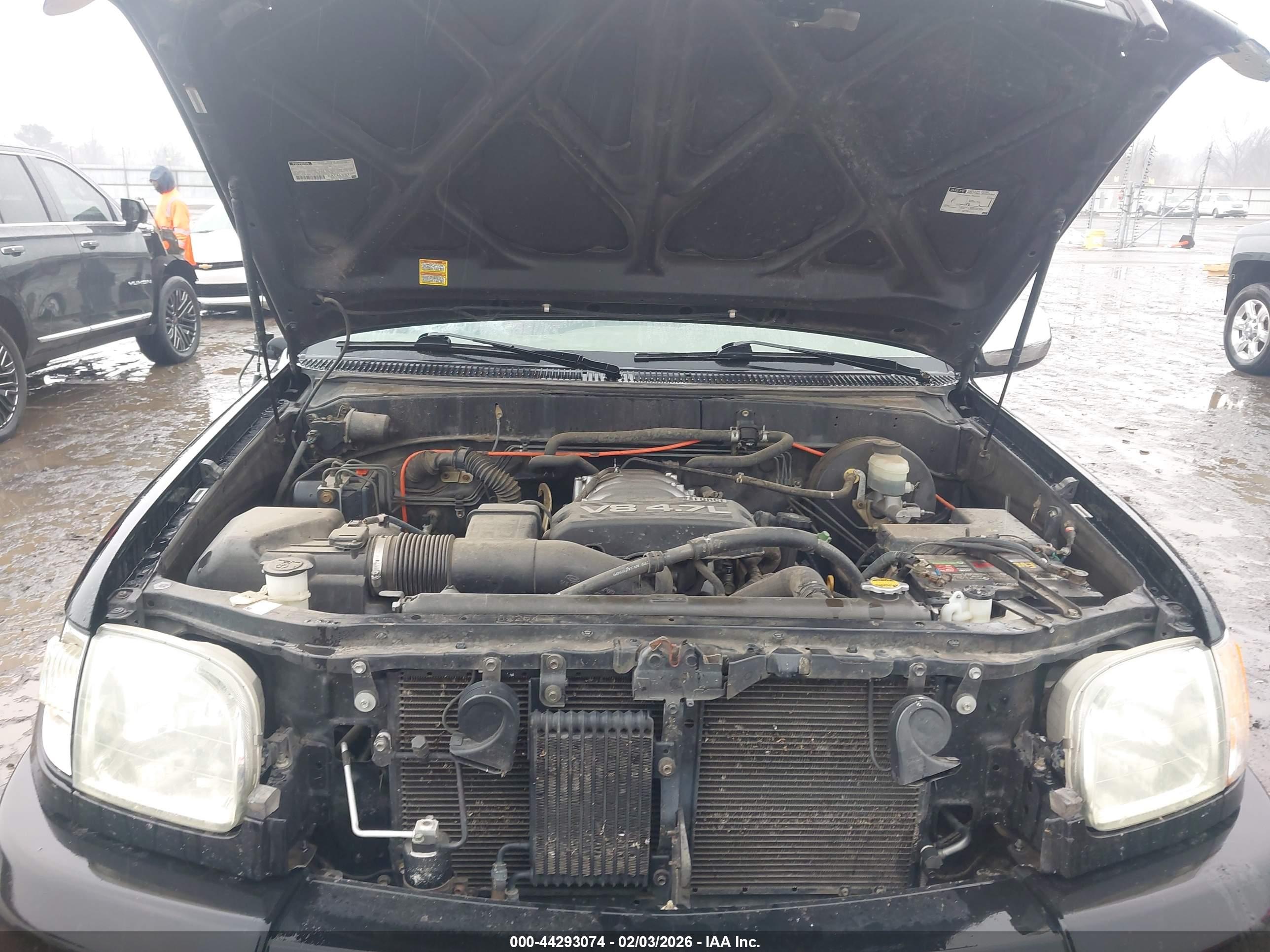 TOYOTA TUNDRA image 10