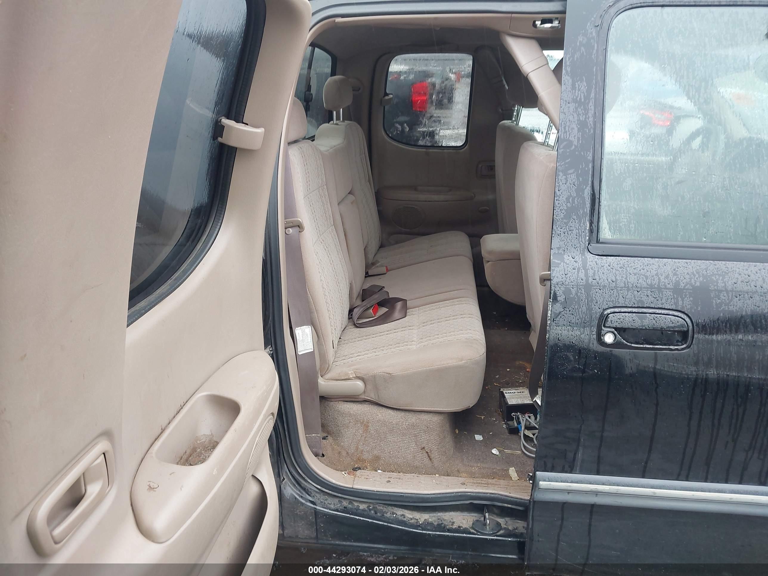 TOYOTA TUNDRA image 8