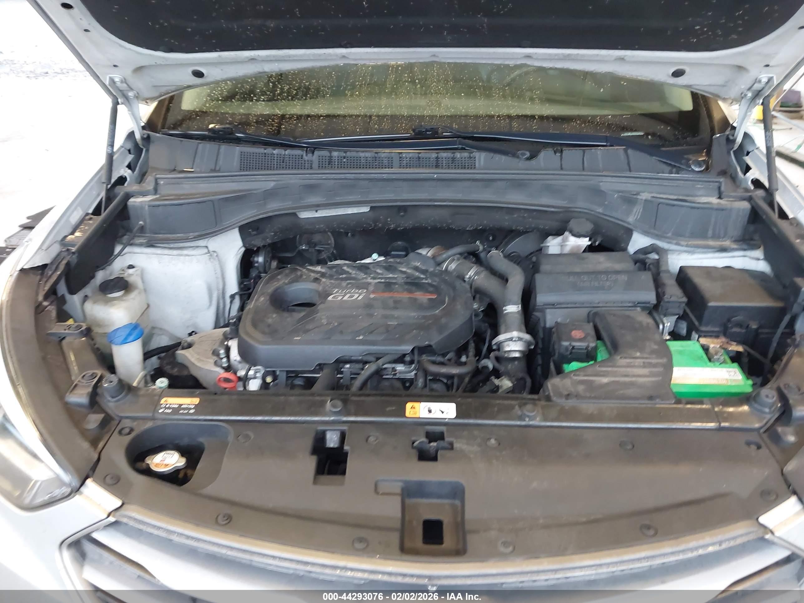 HYUNDAI SANTA image 10