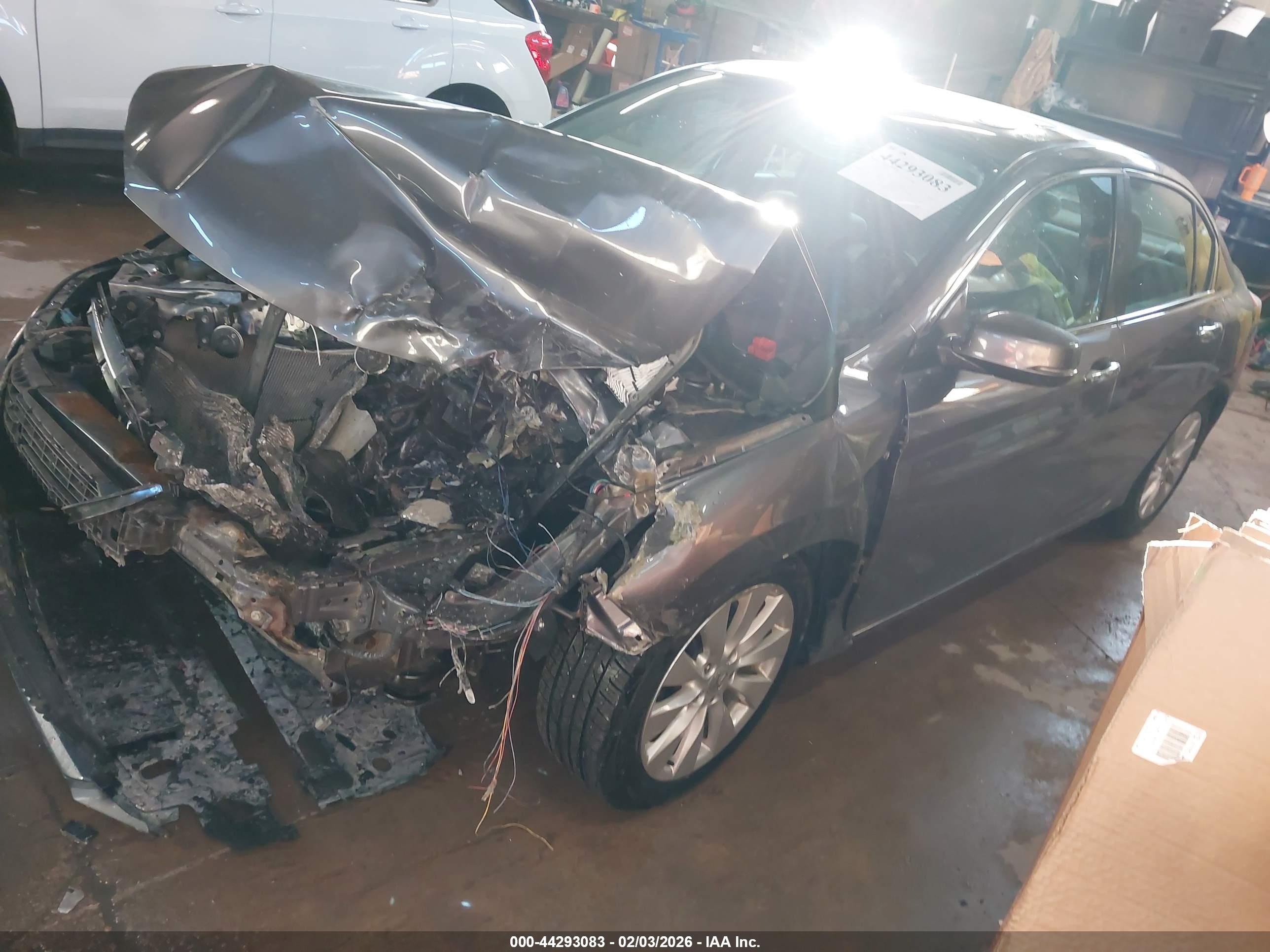 HONDA ACCORD image 2