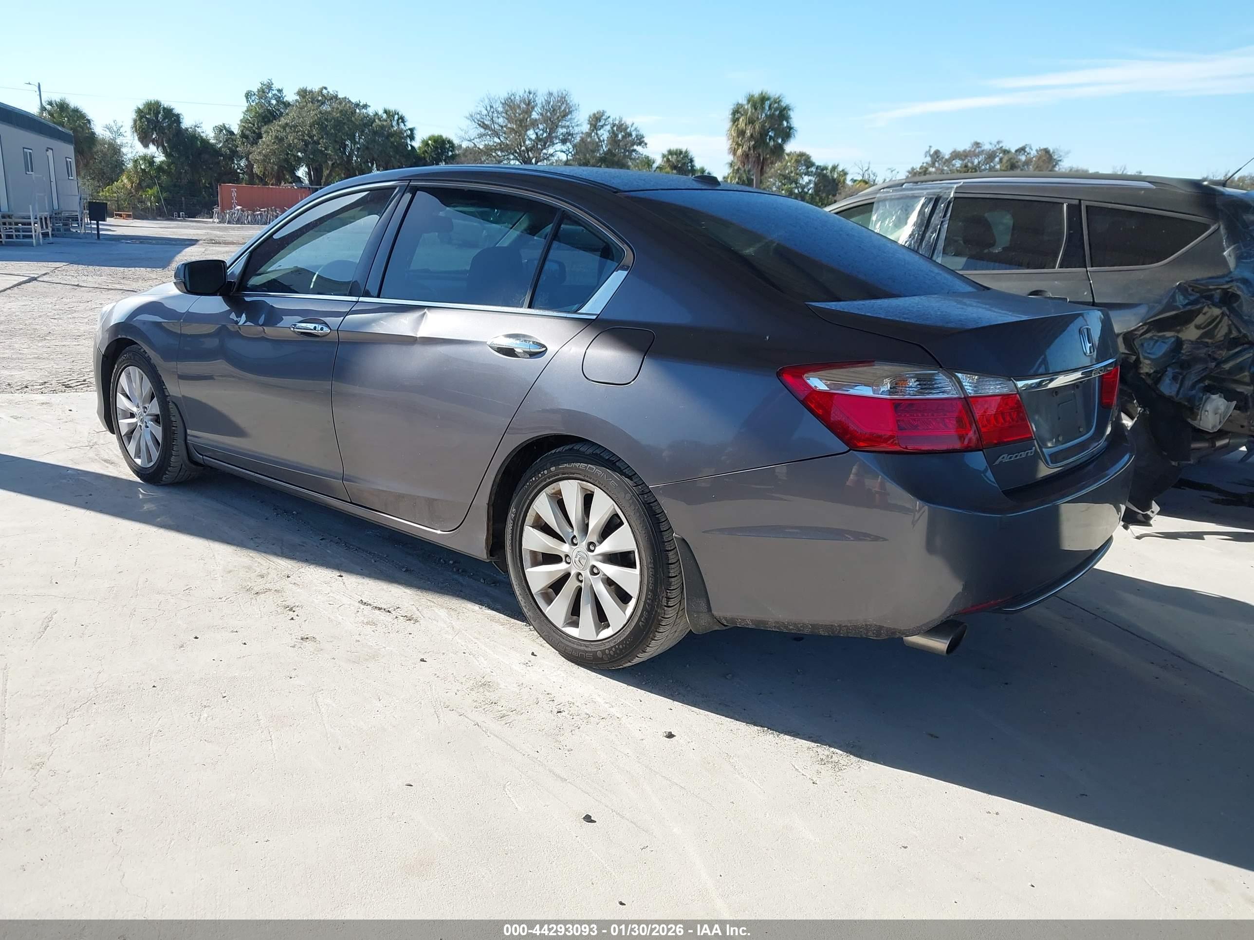 HONDA ACCORD image 3