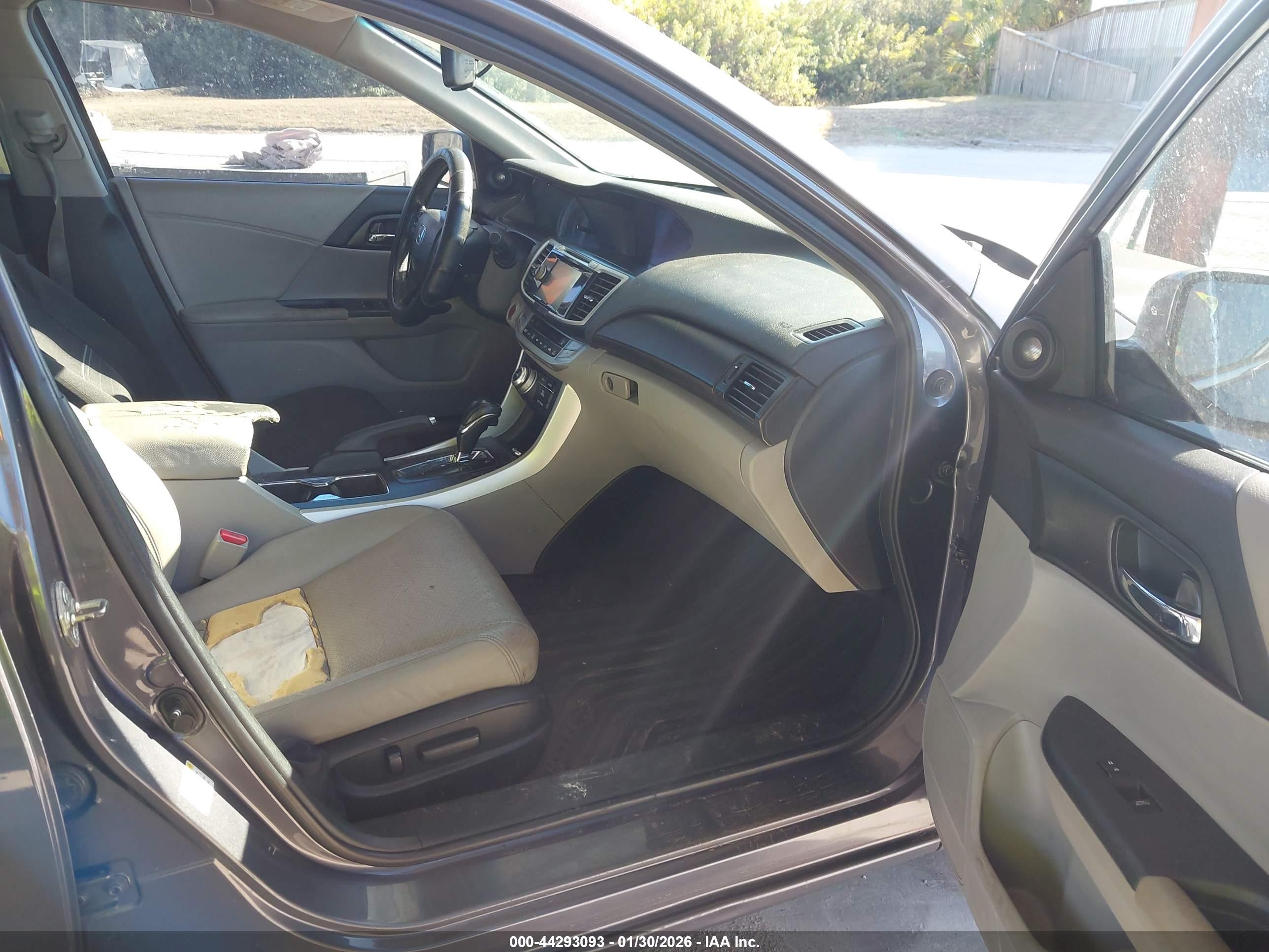 HONDA ACCORD image 5
