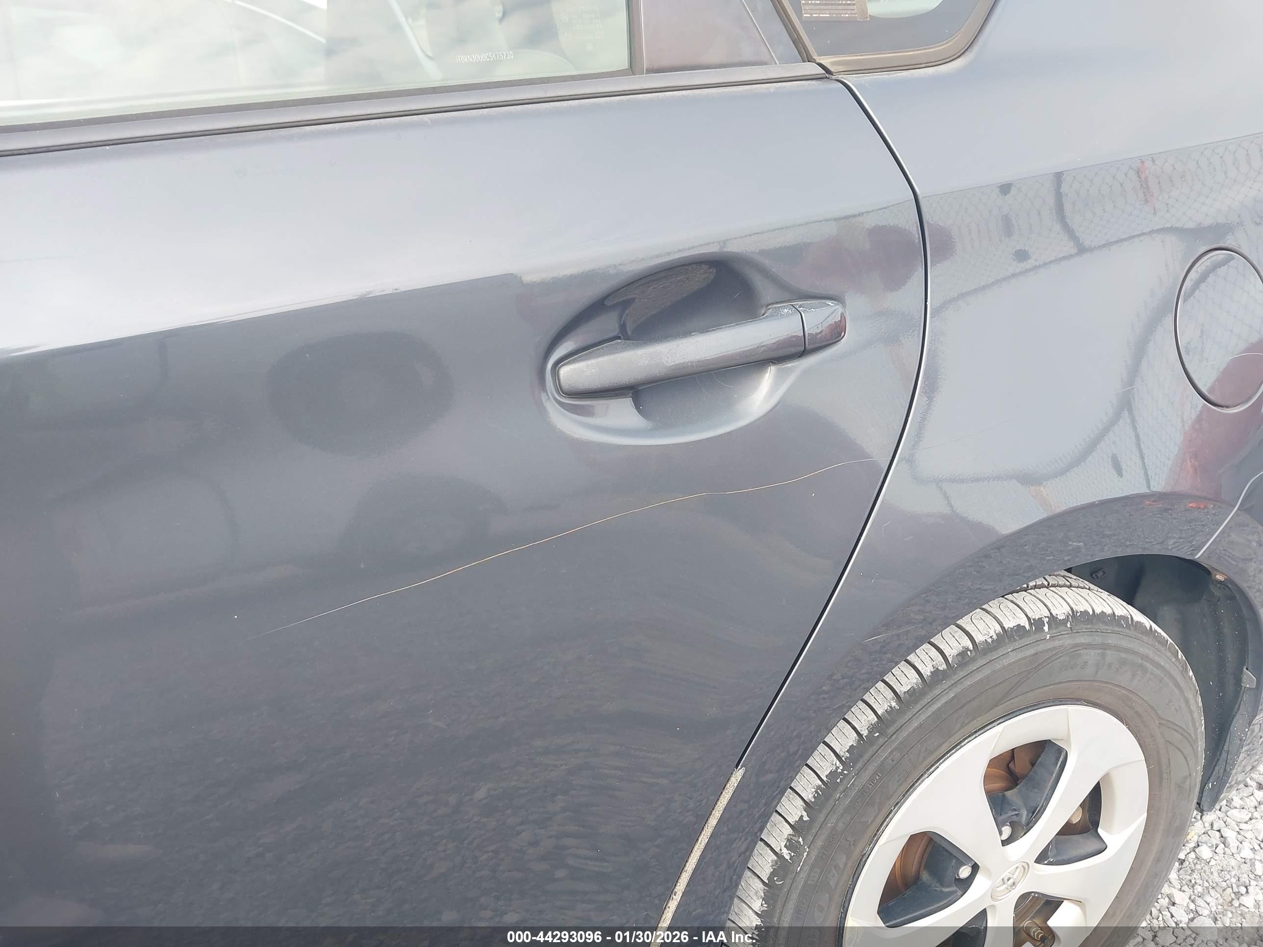 TOYOTA PRIUS image 6