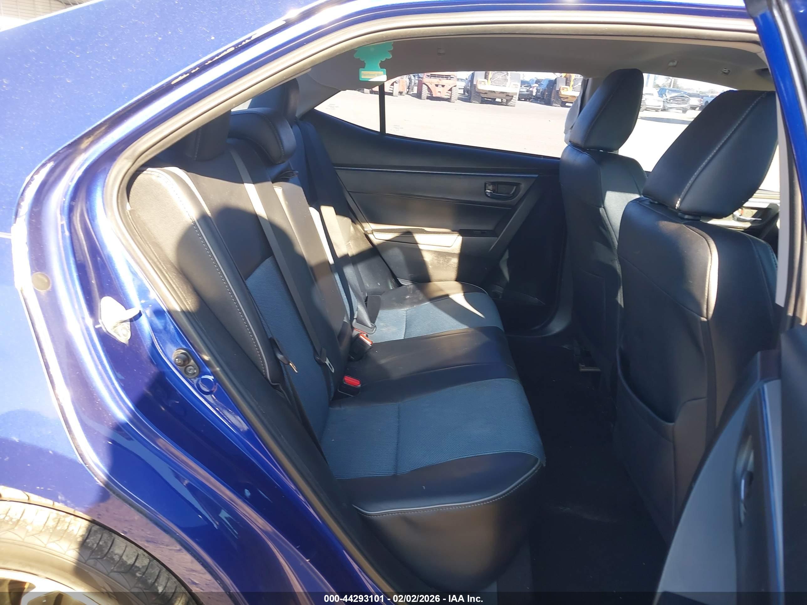 TOYOTA COROLLA image 8