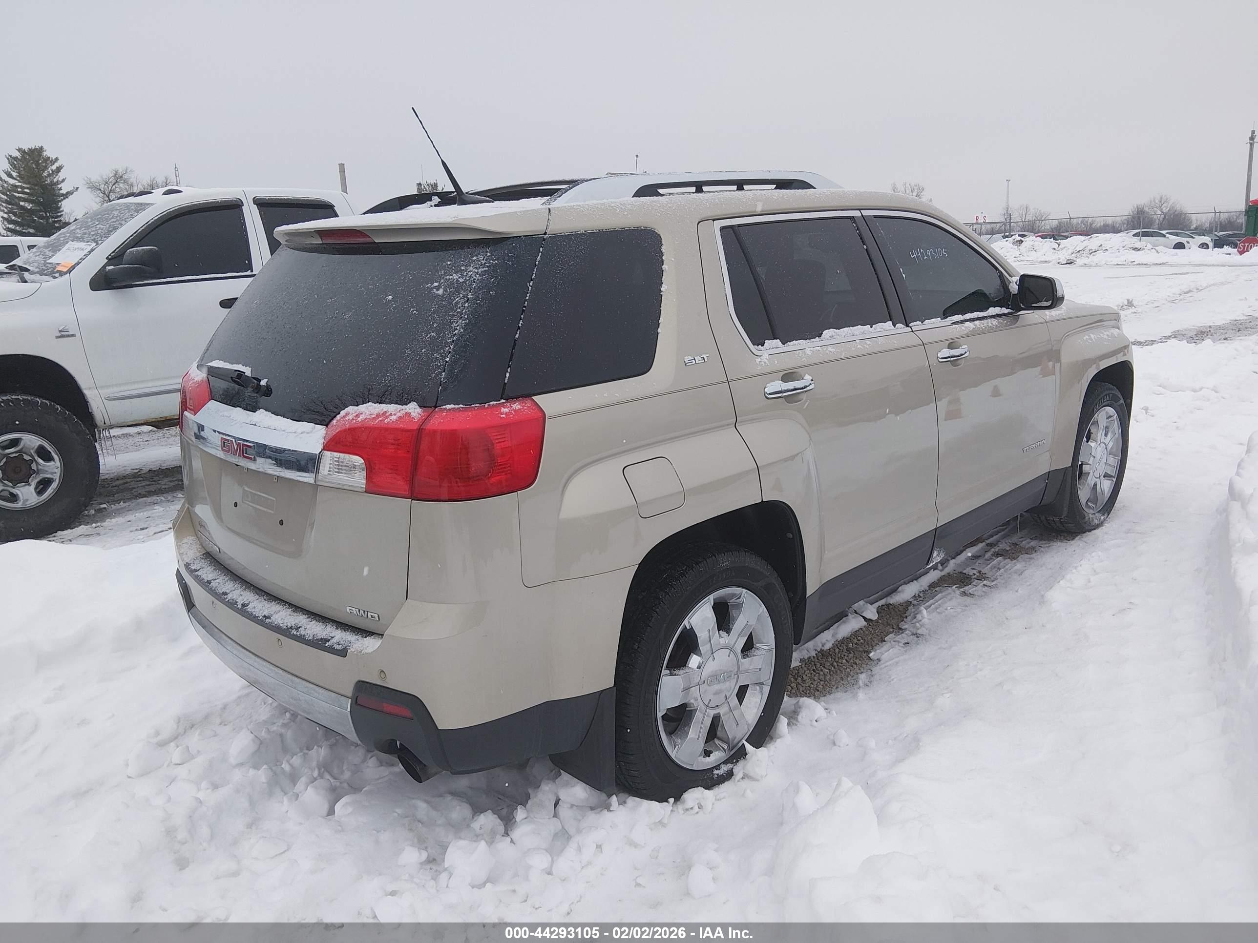 GMC TERRAIN image 4