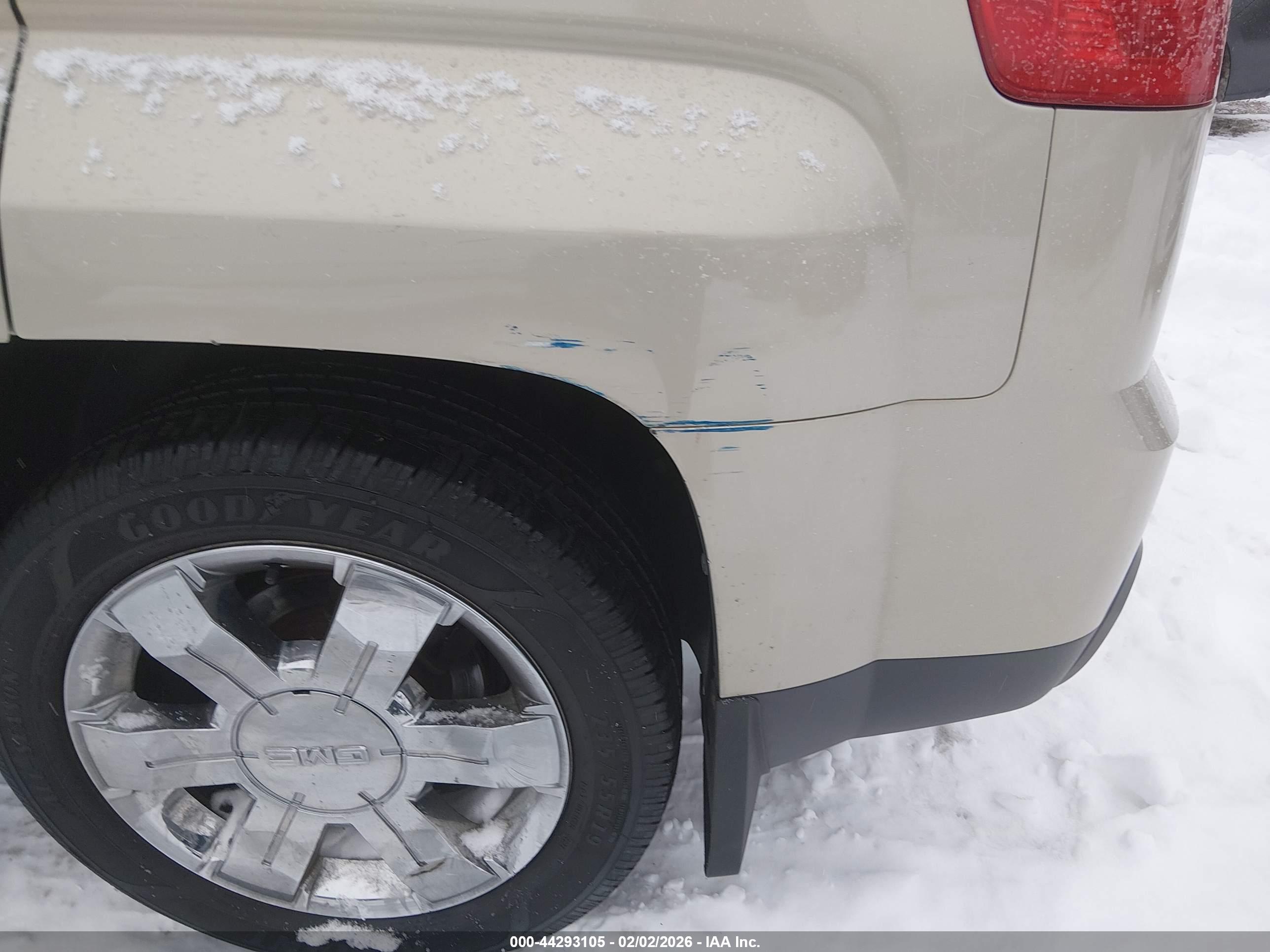 GMC TERRAIN image 6
